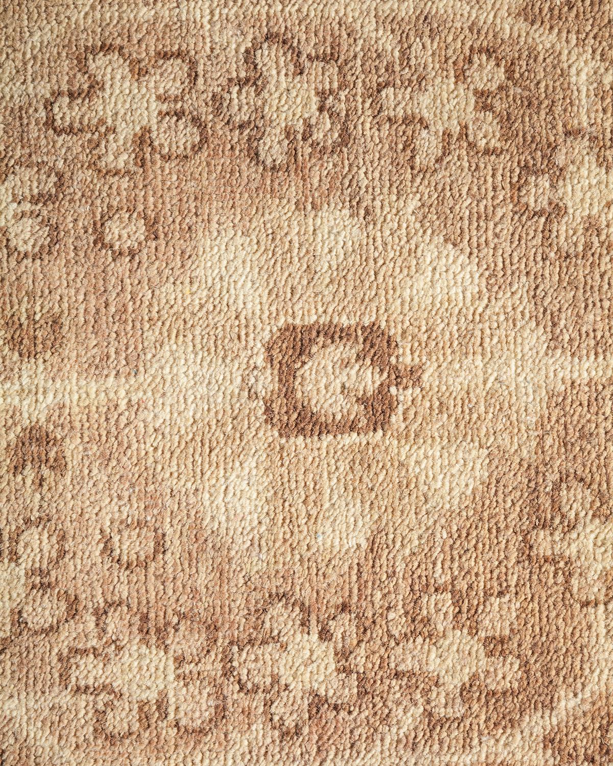 Handgefertigter, traditioneller Mogul-Beige-Teppich, Unikat (21. Jahrhundert und zeitgenössisch) im Angebot