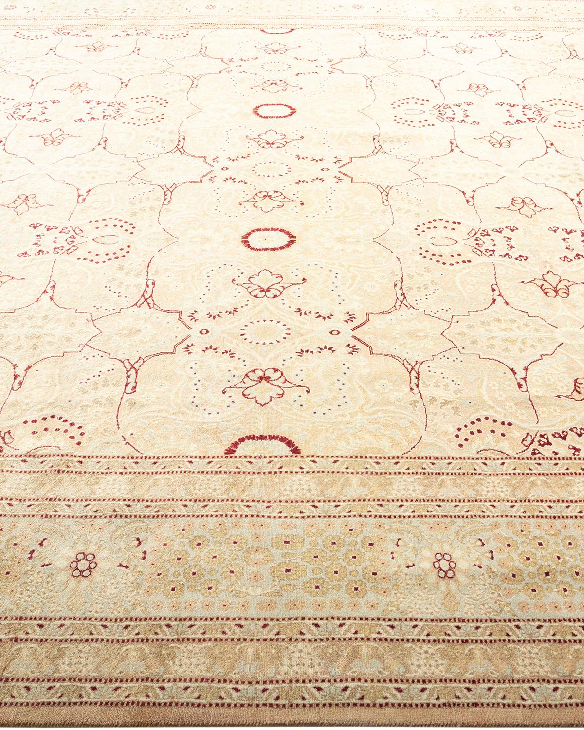 Tapis traditionnel Mogul beige unique en son genre, fabriqué à la main Neuf - En vente à Norwalk, CT