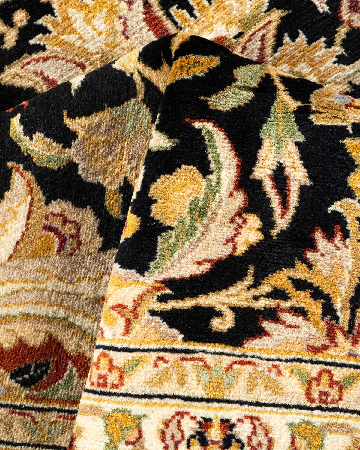 Einzigartiger handgefertigter traditioneller Mogul-Teppich in Schwarz (Sonstiges) im Angebot