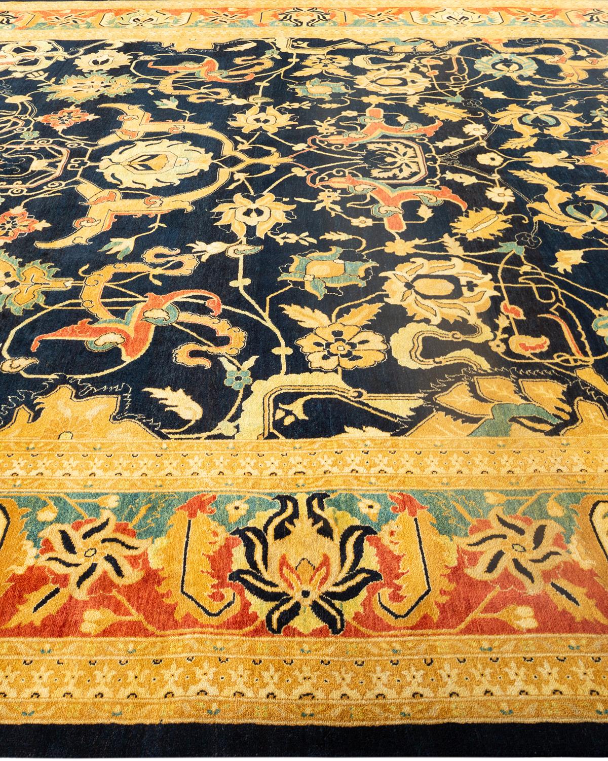 Autre Tapis traditionnel Mogul bleu unique en son genre fait à la main en vente