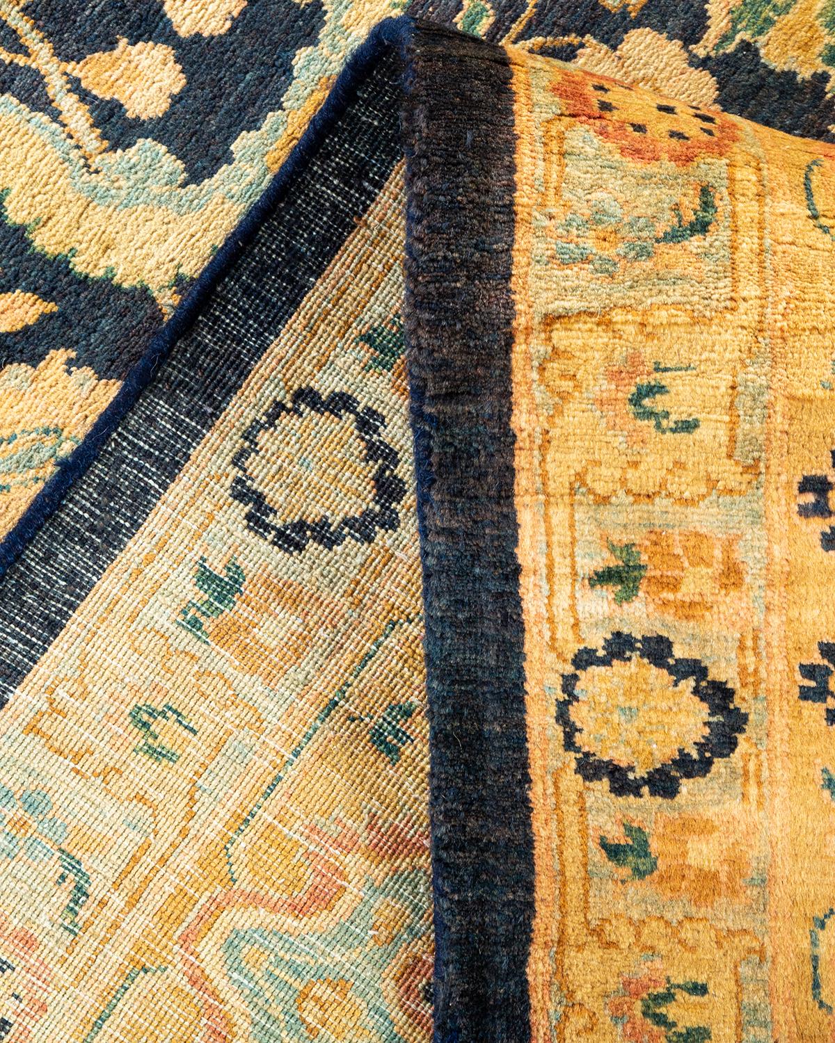 Pakistanais Tapis traditionnel bleu moghol unique fait main, unique en son genre en vente