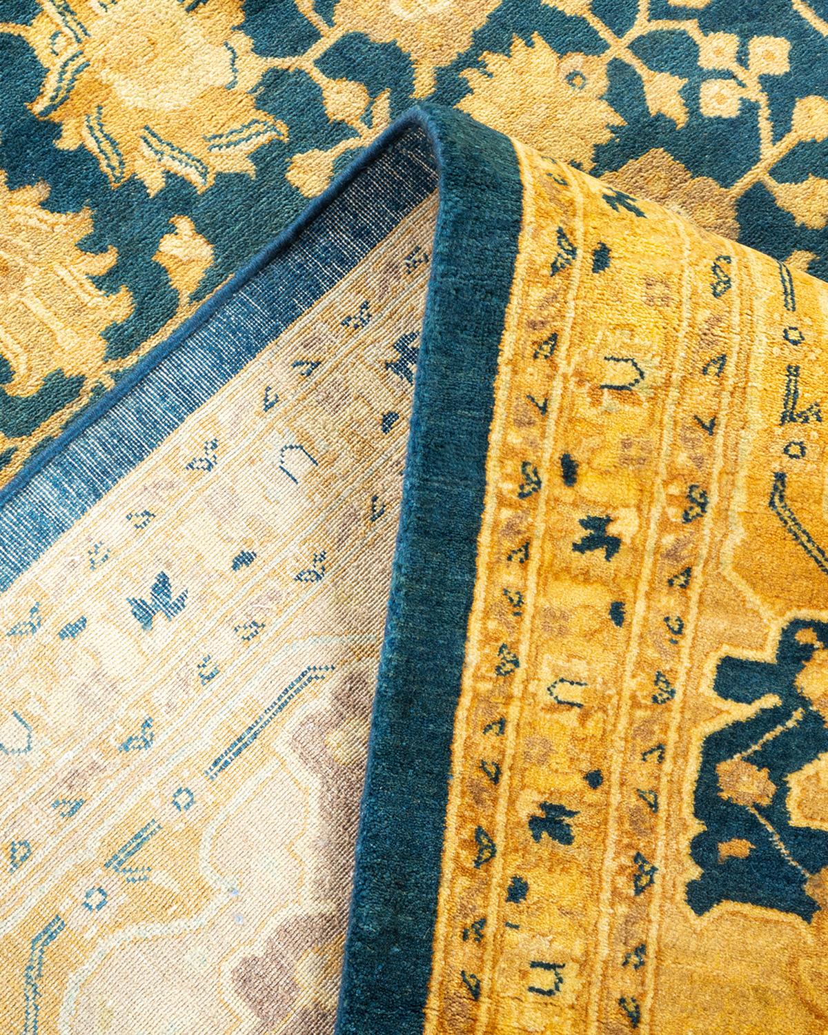Traditioneller handgefertigter Mogul-Blauer Teppich, Unikat (Pakistanisch) im Angebot