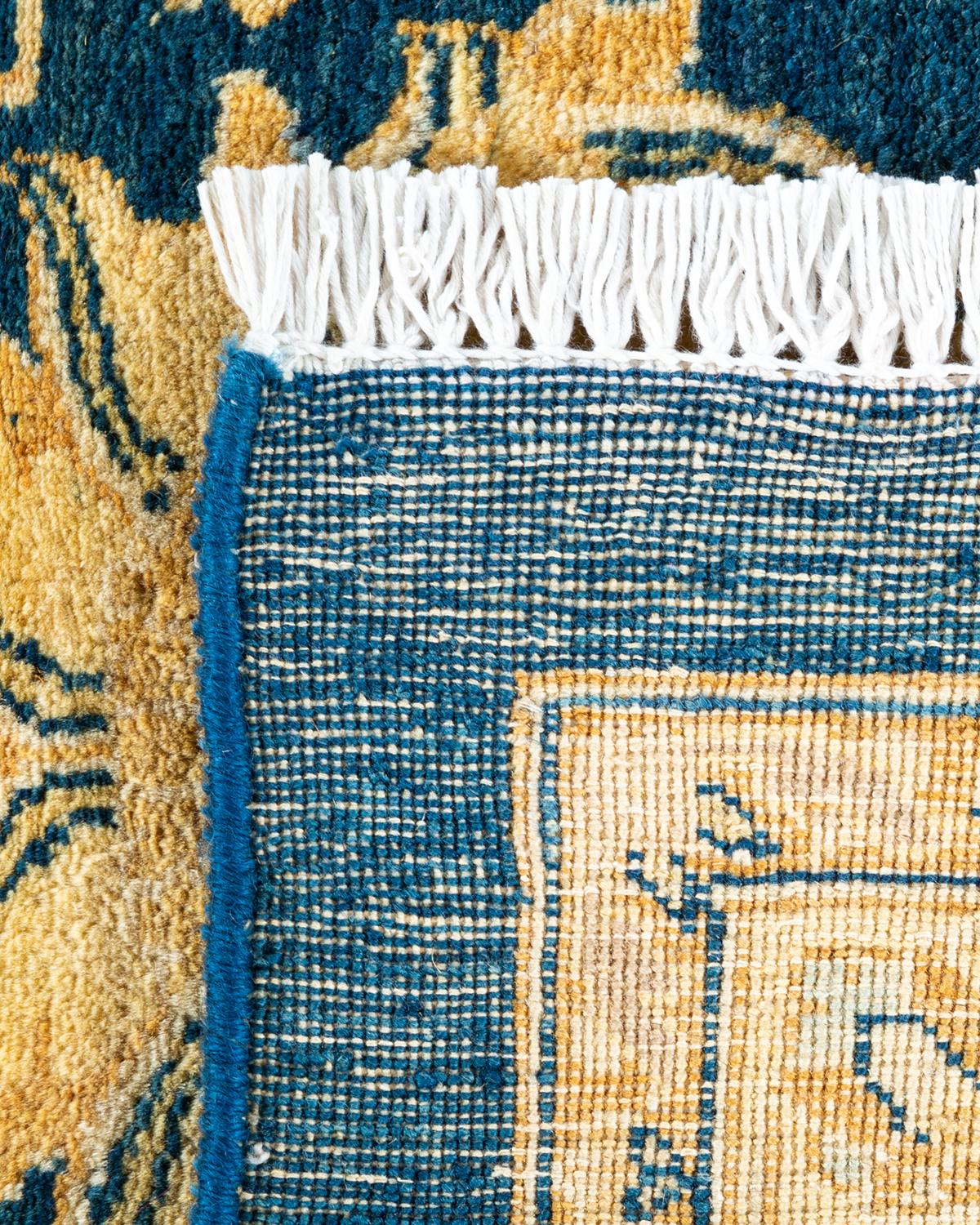 Traditioneller handgefertigter Mogul-Blauer Teppich, Unikat (Handgeknüpft) im Angebot