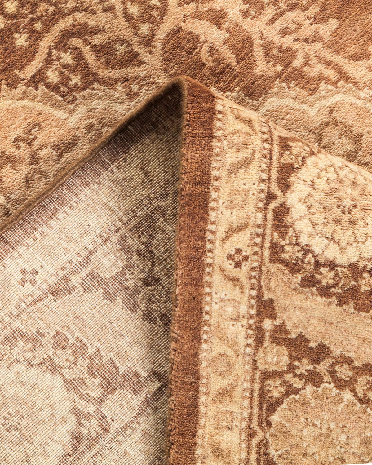 Pakistano Tappeto tradizionale Mogul Brown Hand Made, unico nel suo genere.