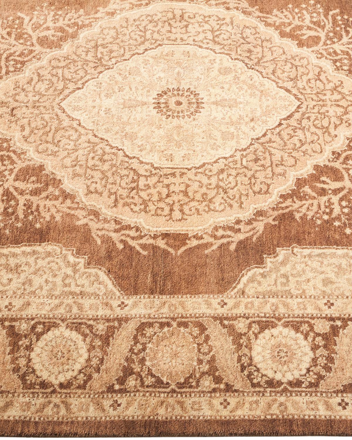 Tappeto tradizionale Mogul Brown Hand Made, unico nel suo genere. In condizioni Nuovo a Norwalk, CT