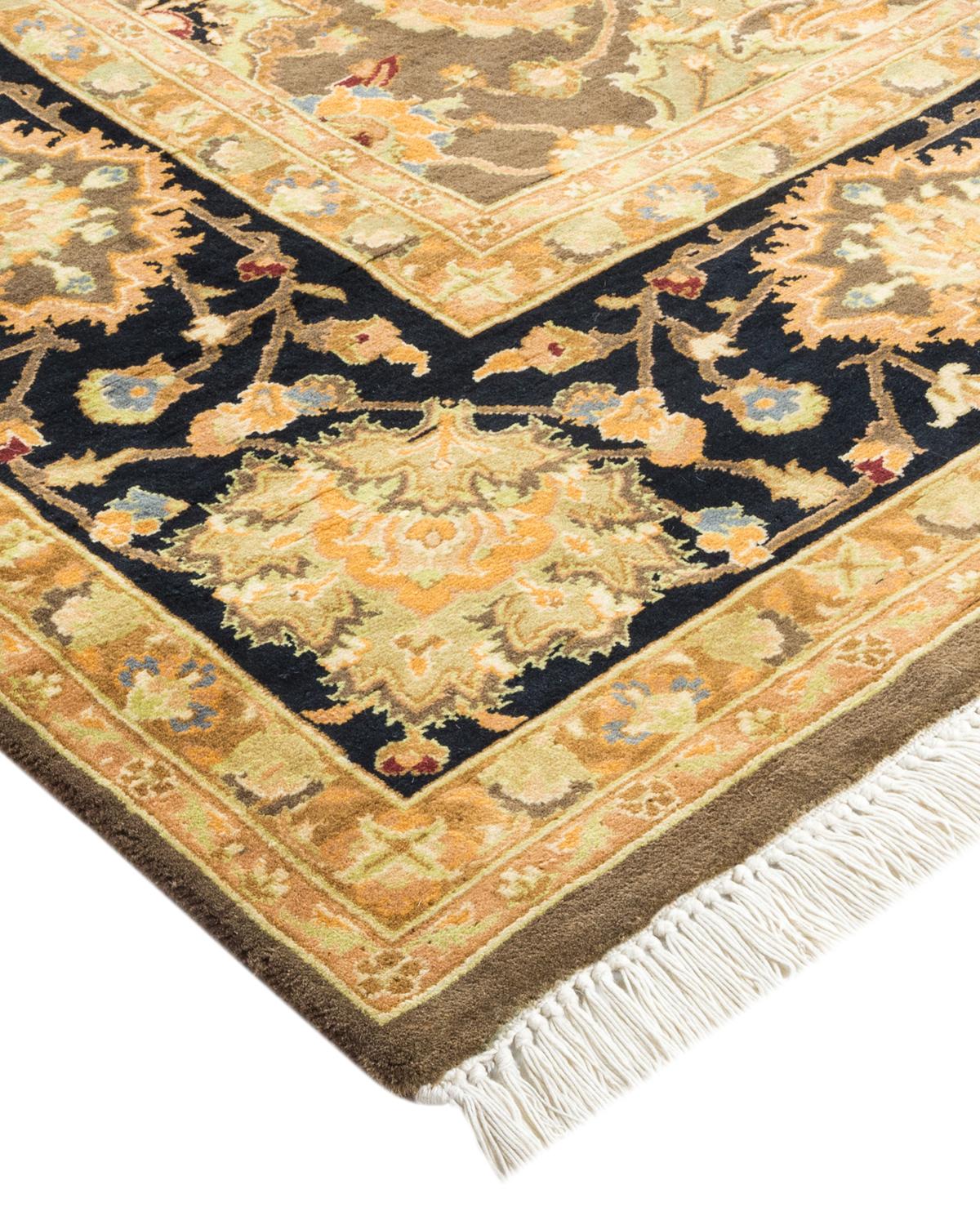 Traditioneller, handgefertigter, brauner Mogul-Teppich, Unikat (Wolle) im Angebot