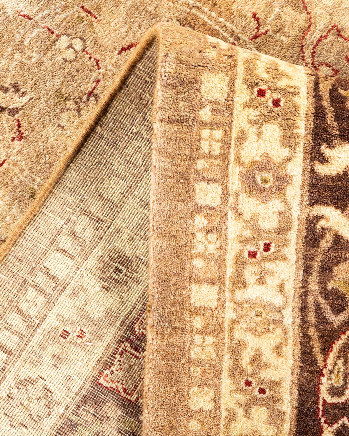 Pakistano Tappeto tradizionale Mogul Brown Hand Made, unico nel suo genere. in vendita