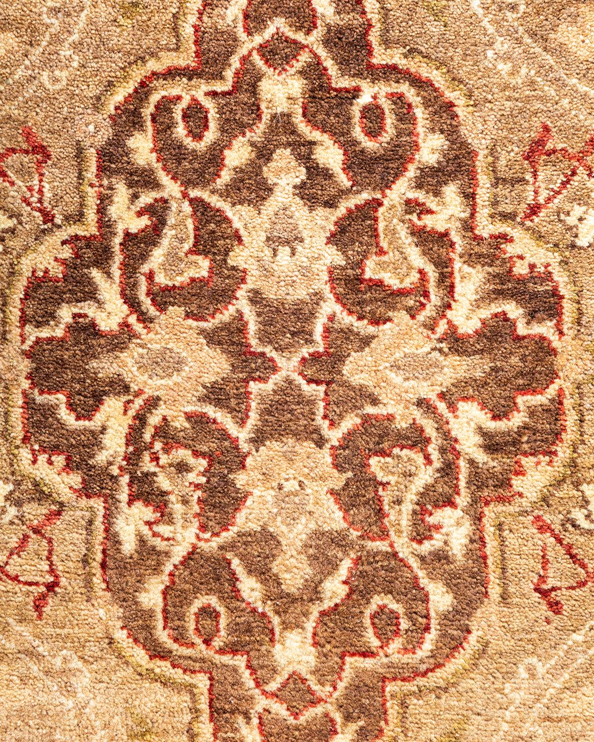 XXI secolo e contemporaneo Tappeto tradizionale Mogul Brown Hand Made, unico nel suo genere. in vendita