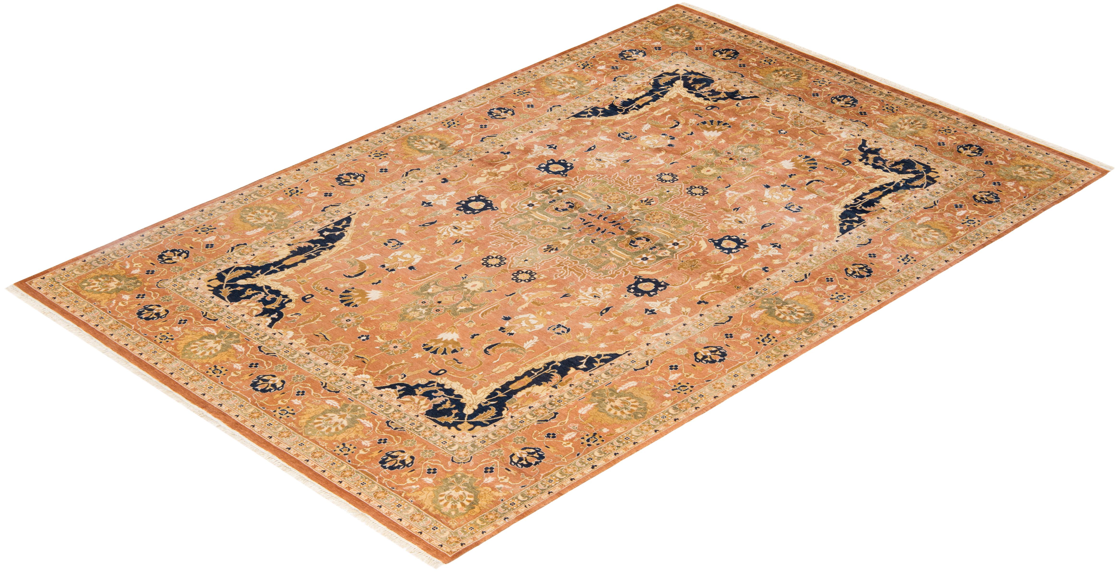 Avec leurs palettes discrètes et leurs motifs à l'envers, les tapis de la collection Mogul apporteront une sophistication intemporelle à n'importe quelle pièce. Influencés par un éventail de motifs turcs, indiens et persans, les artisans qui tissent