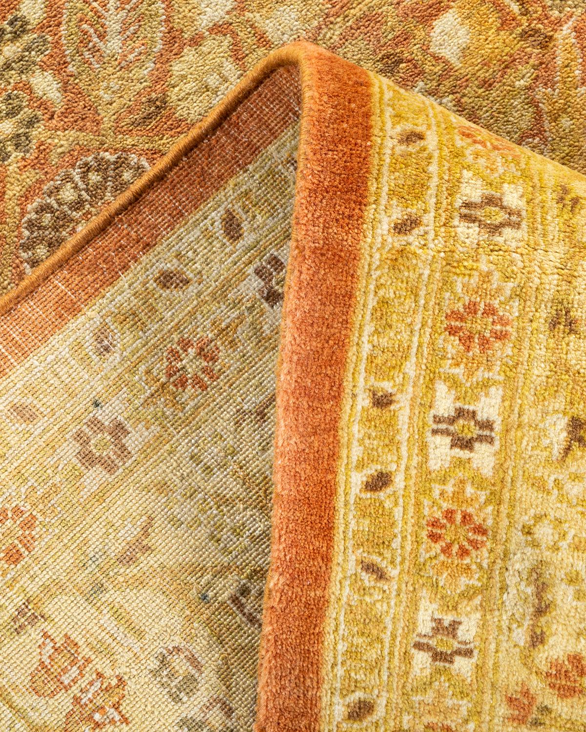 Handgefertigter, traditioneller Mogul-Teppich in Braun, Unikat (Pakistanisch) im Angebot