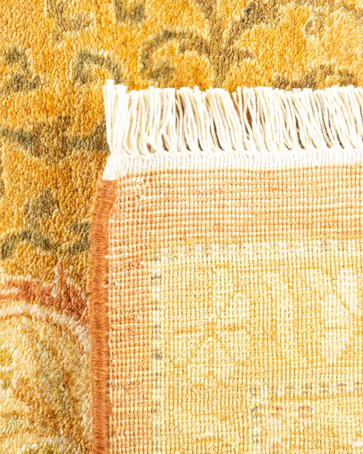 Noué à la main Tapis traditionnel Mogul marron unique en son genre fabriqué à la main en vente