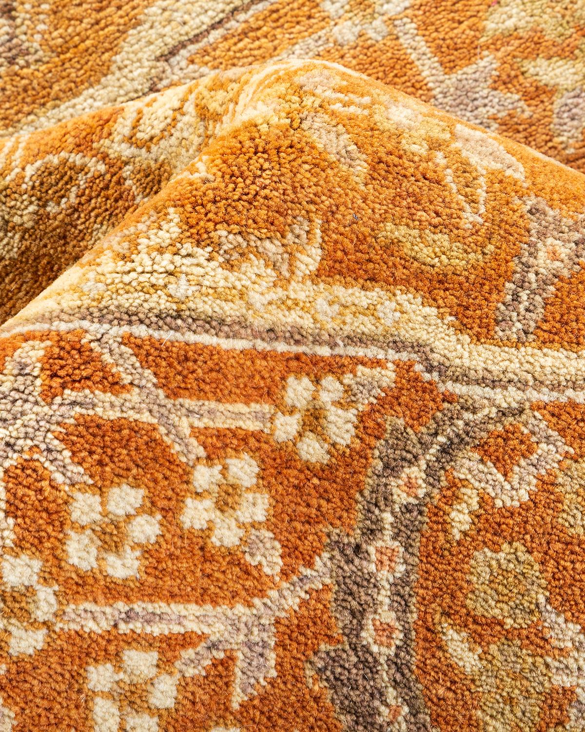 Pakistanais Tapis traditionnel Mogul marron unique en son genre fabriqué à la main en vente