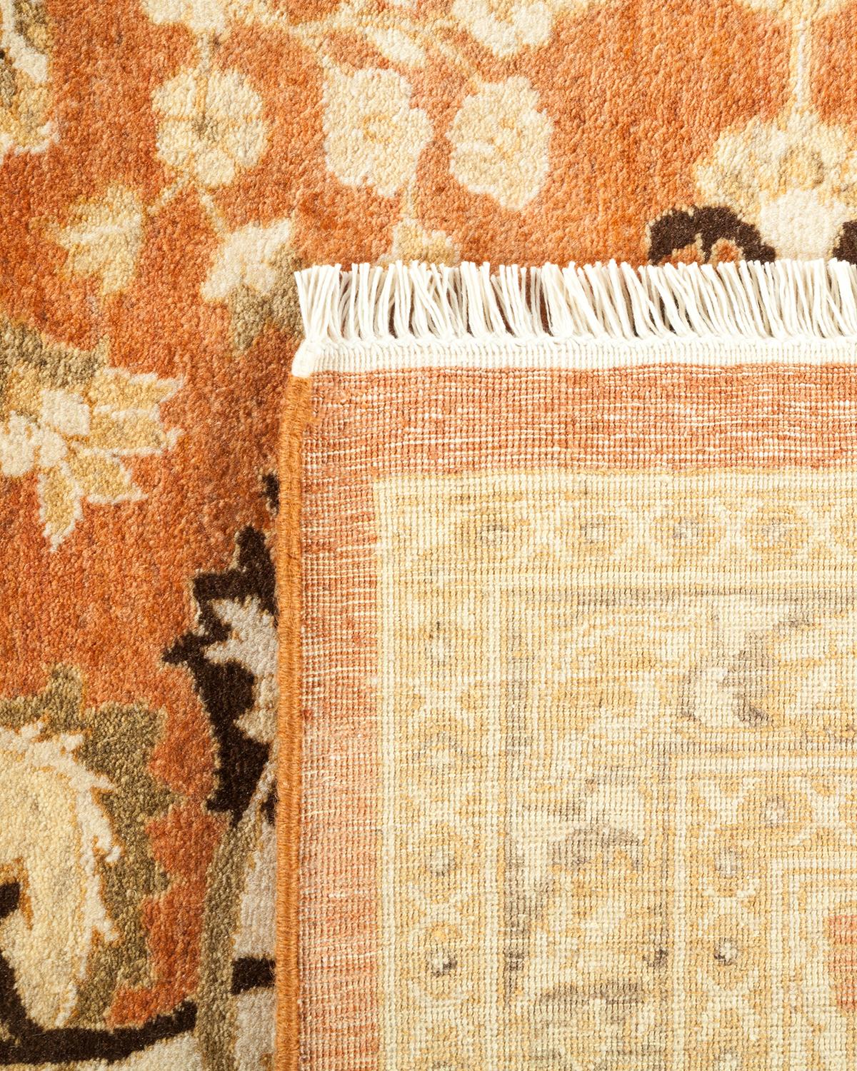 Noué à la main Tapis traditionnel Mogul marron unique en son genre fabriqué à la main en vente