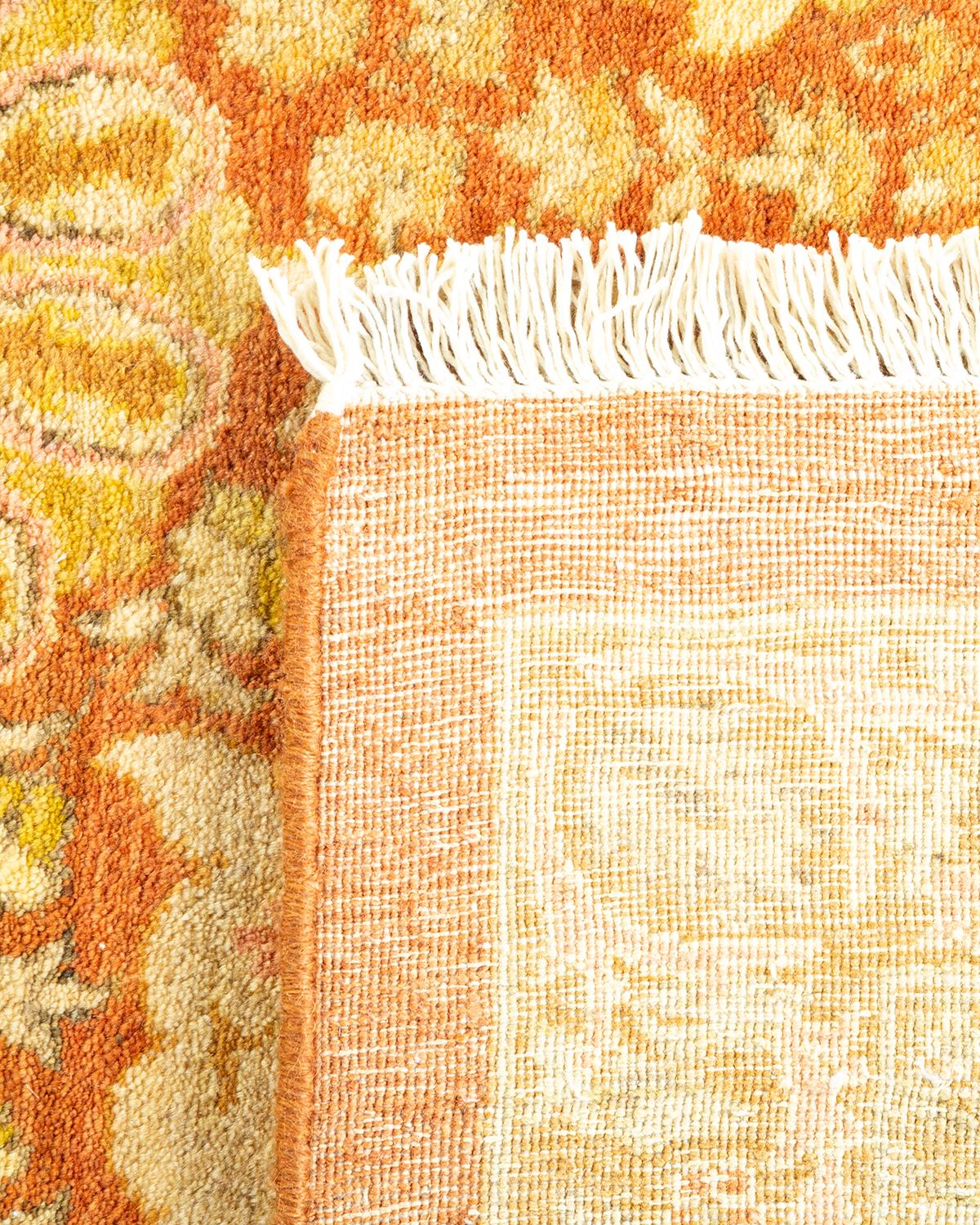 Handgefertigter, traditioneller Mogul-Teppich in Braun, Unikat (Handgeknüpft) im Angebot