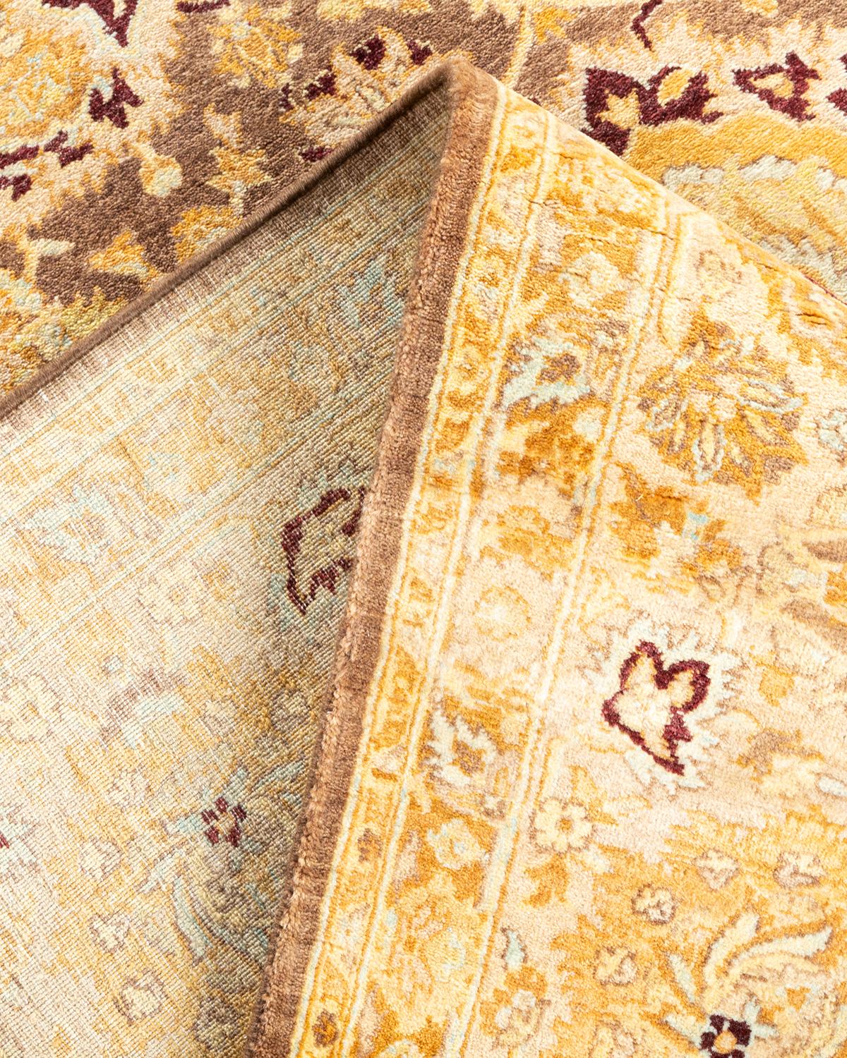 Traditioneller, handgefertigter, brauner Mogul-Teppich, Unikat (Pakistanisch) im Angebot