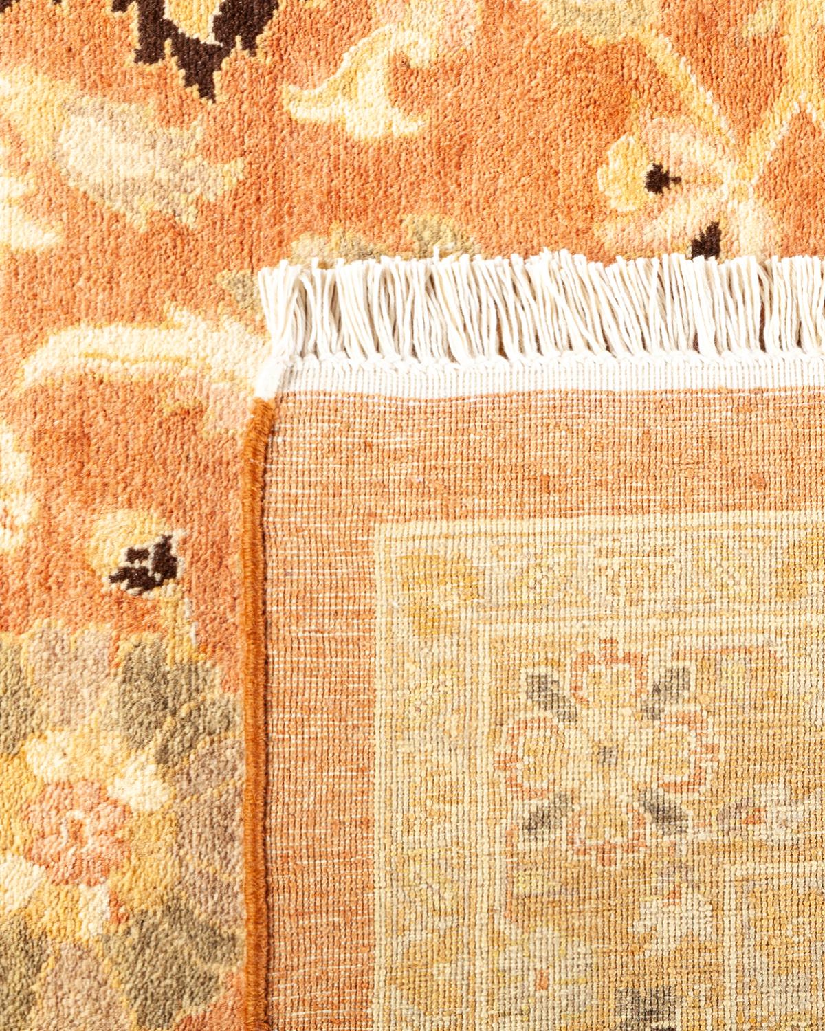 Noué à la main Tapis traditionnel Mogul marron unique en son genre fabriqué à la main en vente