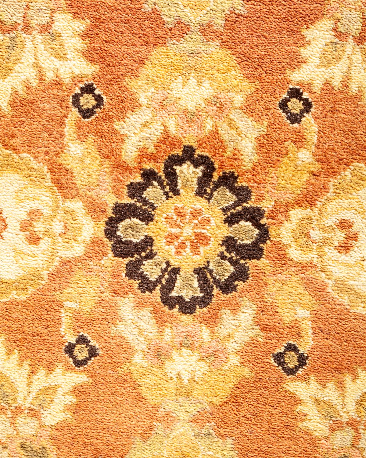 XXIe siècle et contemporain Tapis traditionnel Mogul marron unique en son genre fabriqué à la main en vente