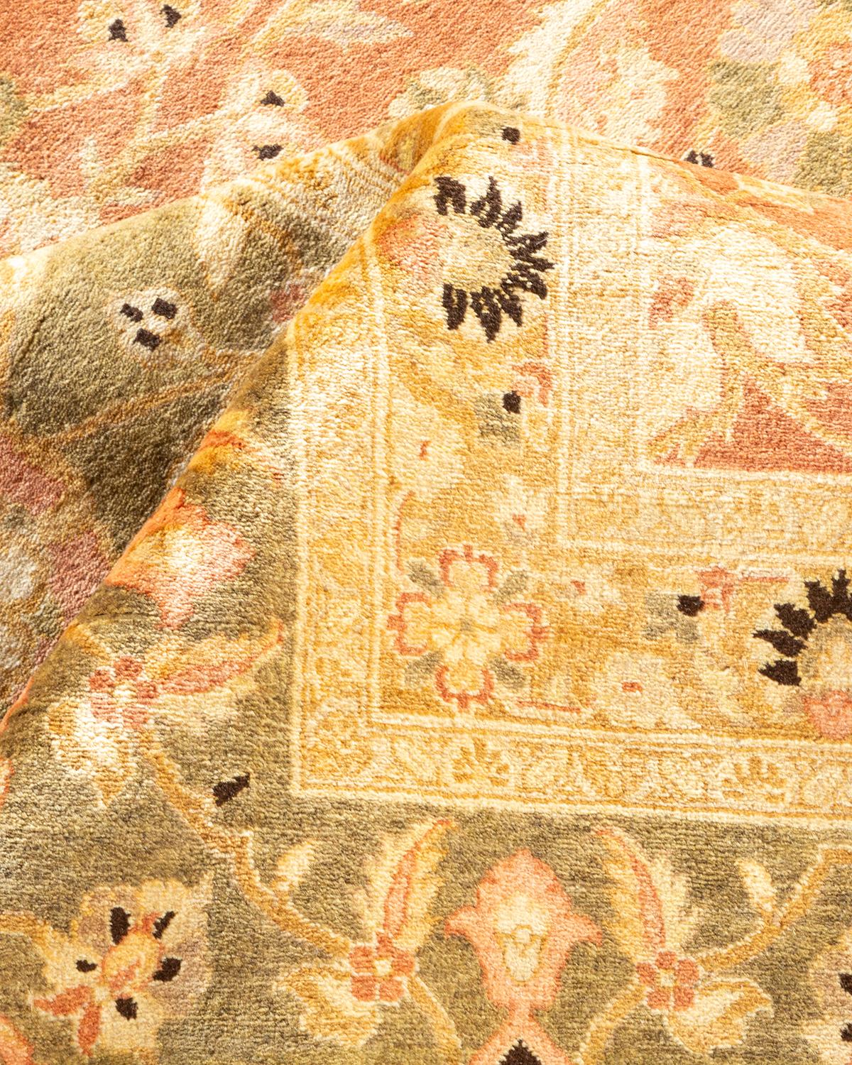 Autre Tapis traditionnel Mogul marron unique en son genre fabriqué à la main en vente