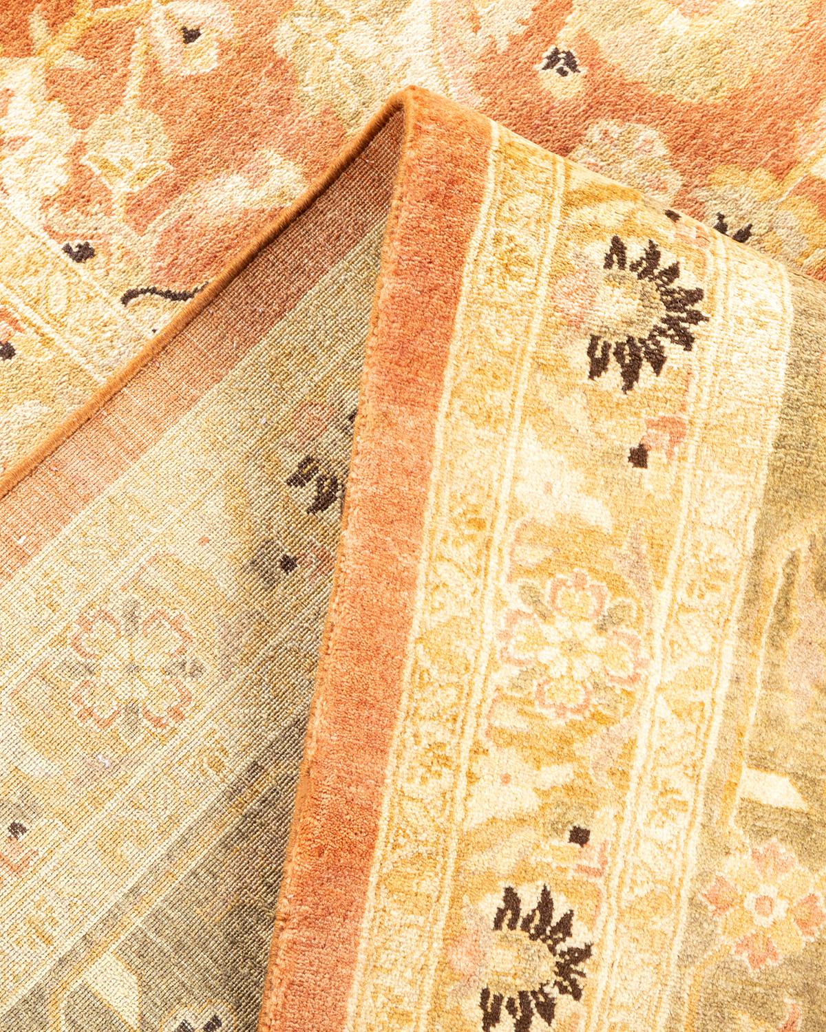 Pakistanais Tapis traditionnel Mogul marron unique en son genre fabriqué à la main en vente