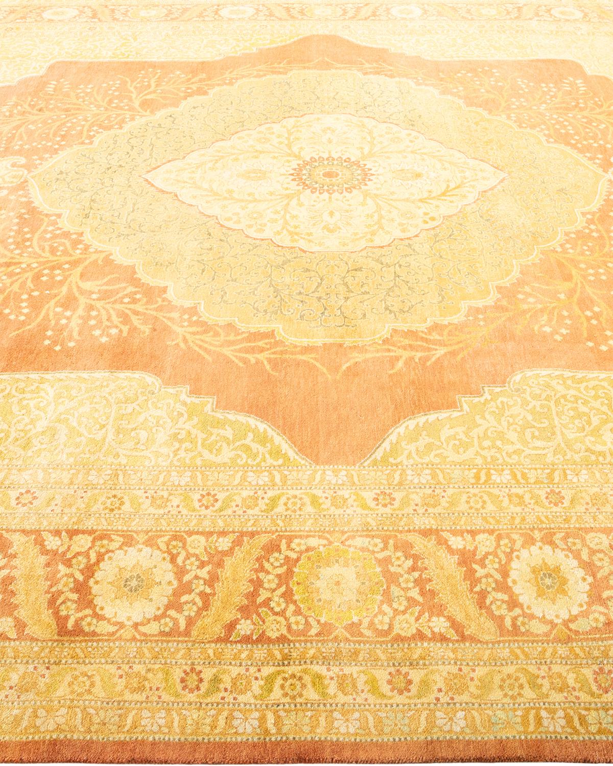 Tapis traditionnel Mogul marron unique en son genre fabriqué à la main Neuf - En vente à Norwalk, CT