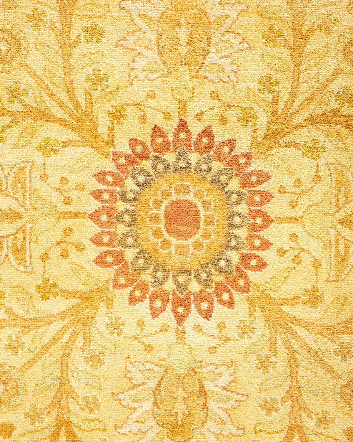 XXIe siècle et contemporain Tapis traditionnel Mogul marron unique en son genre fabriqué à la main en vente