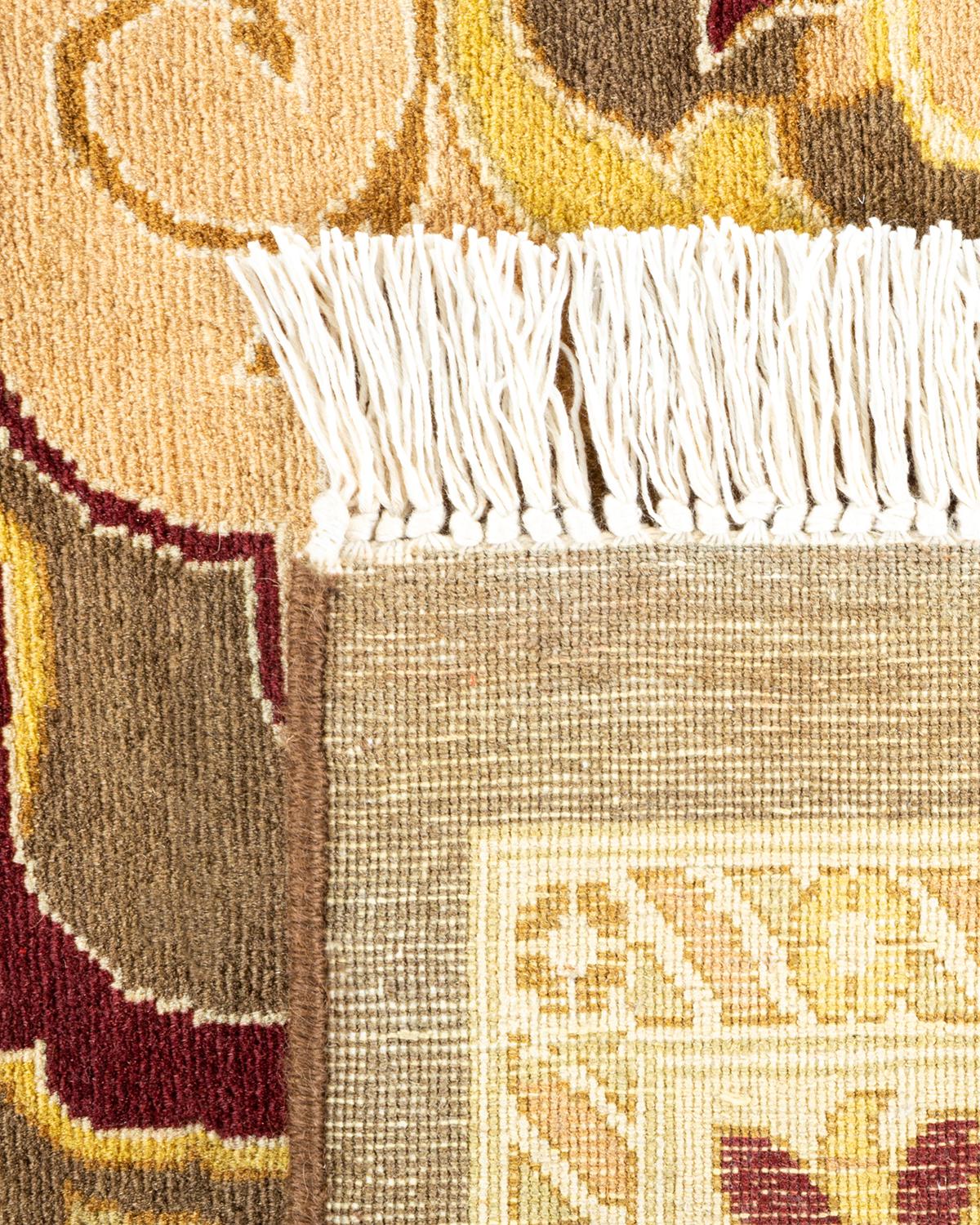 Noué à la main Tapis traditionnel Mogul marron unique en son genre fabriqué à la main en vente