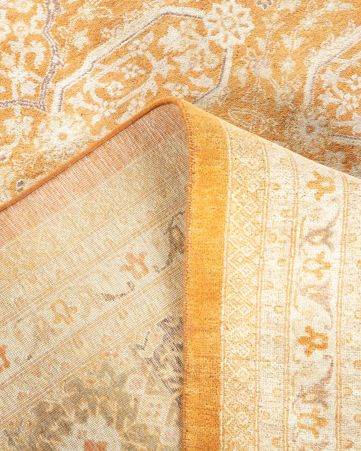 Pakistanais Tapis traditionnel Mogul marron unique en son genre fabriqué à la main en vente