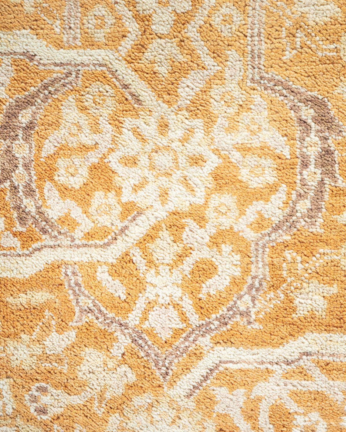 XXIe siècle et contemporain Tapis traditionnel Mogul marron unique en son genre fabriqué à la main en vente
