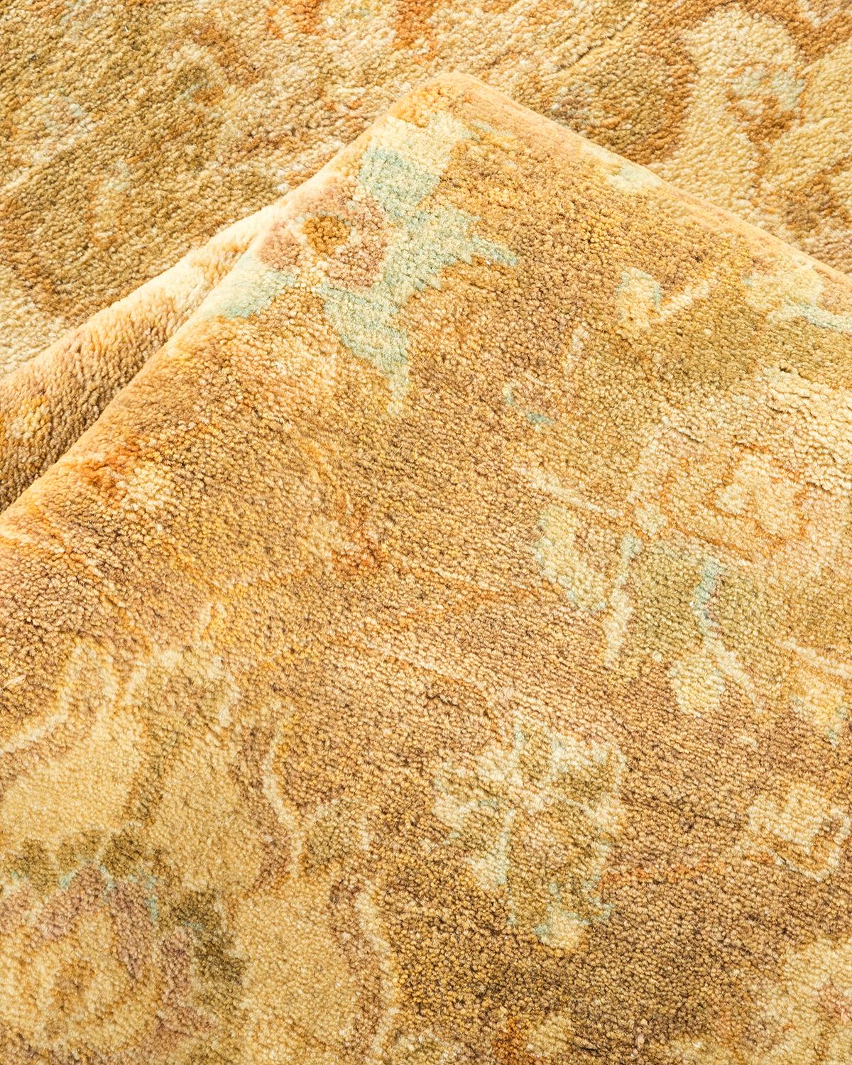 Alfombra tradicional verde Mogul, única en su género, Hand Made Siglo XXI y contemporáneo en venta