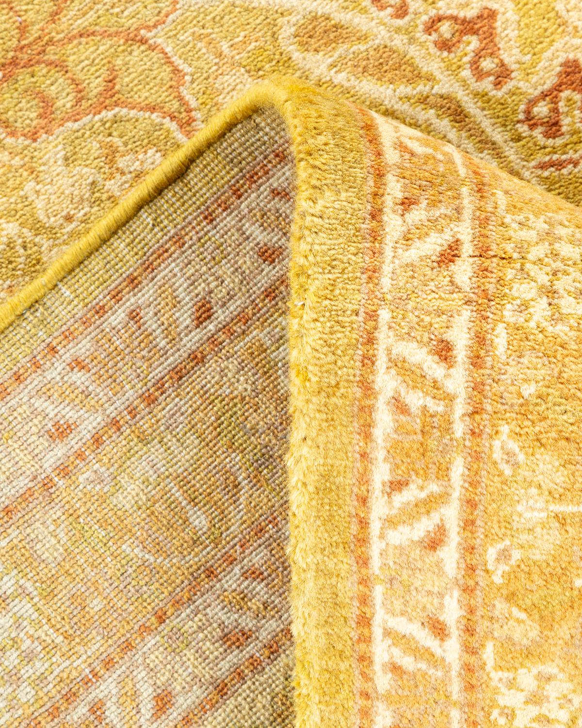 Pakistanais Tapis traditionnel vert moghol unique fait main, unique en son genre en vente