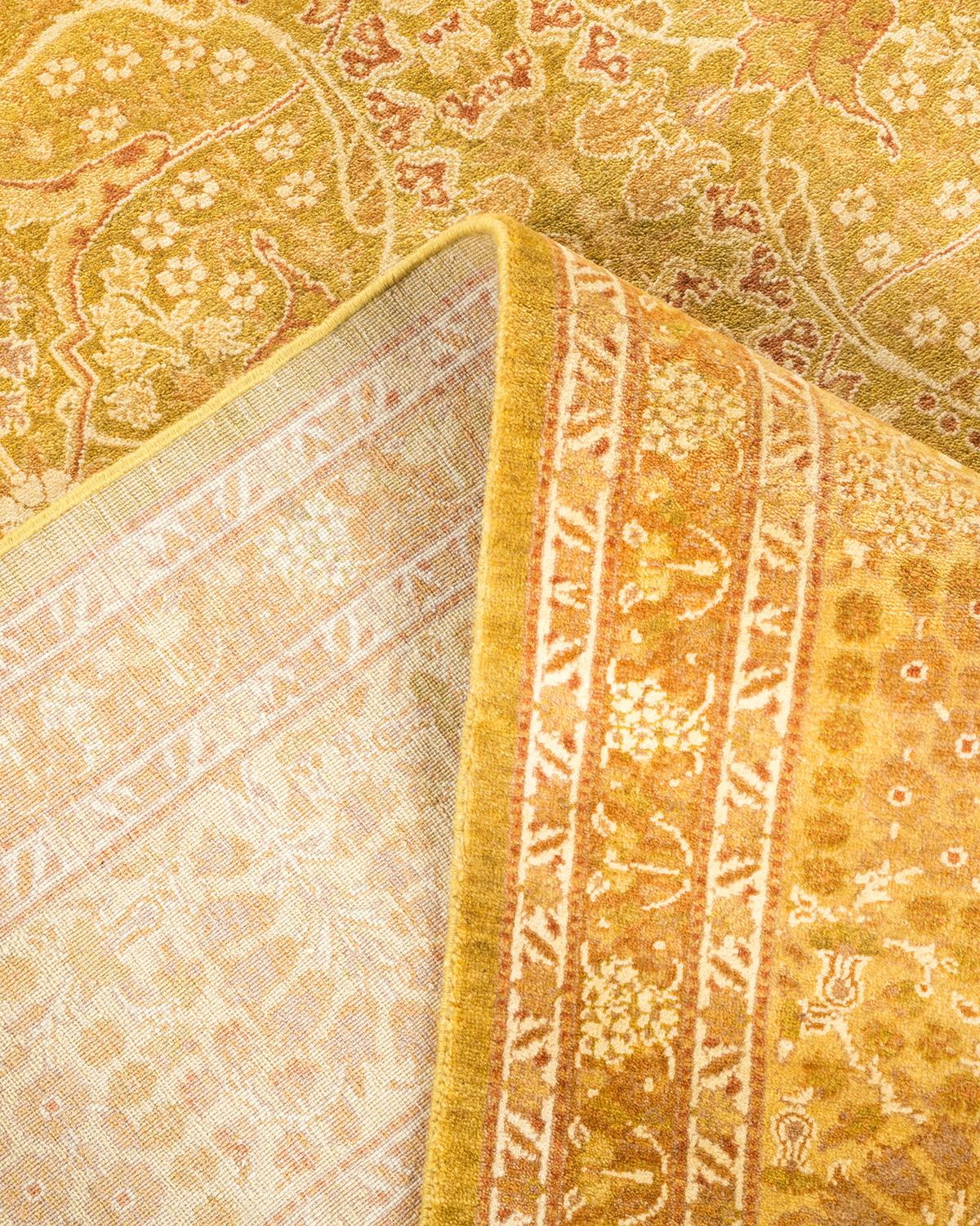 Pakistanais Tapis traditionnel vert moghol unique fait main, unique en son genre en vente