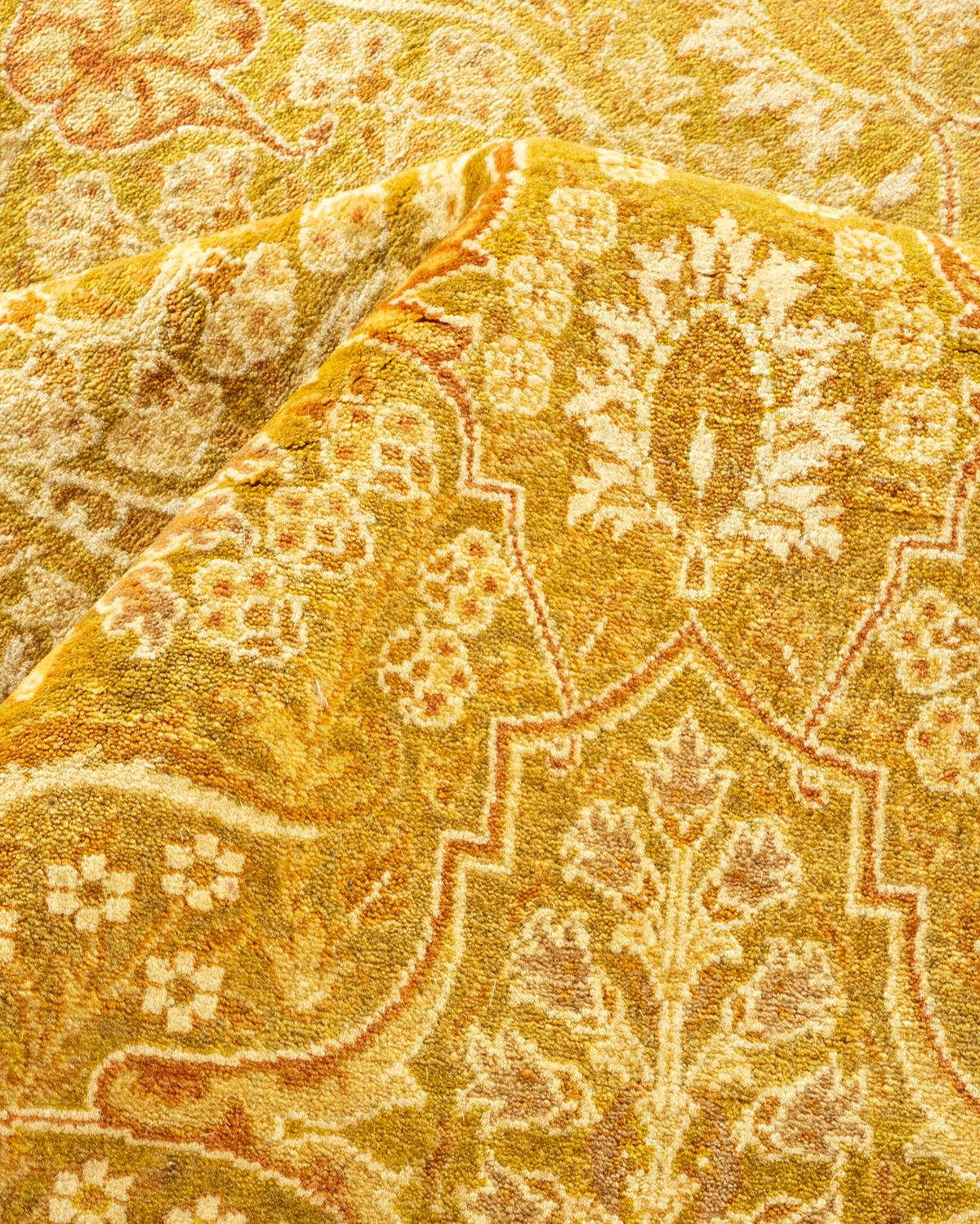 Autre Tapis traditionnel vert moghol unique fait main, unique en son genre en vente