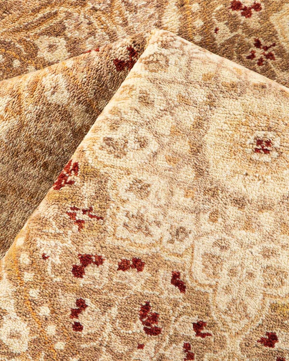 Pakistanais Tapis traditionnel Mogul vert unique fait à la main, unique en son genre en vente