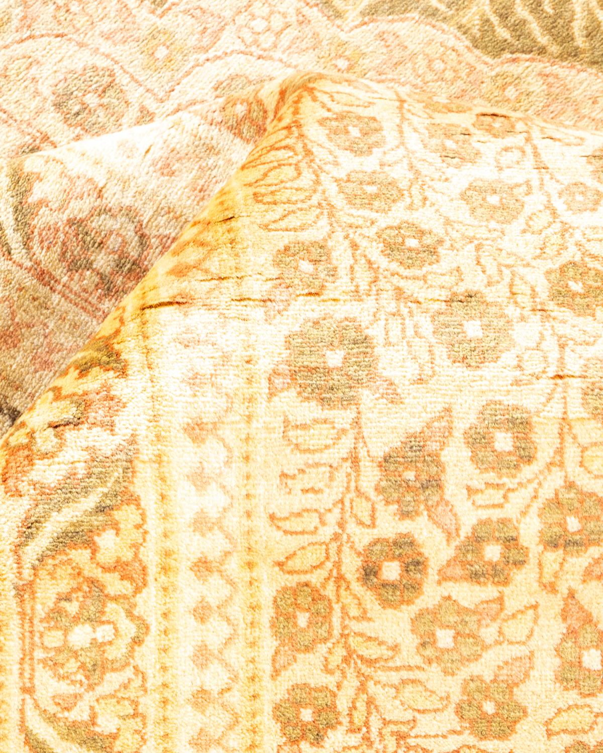 Autre Tapis traditionnel vert moghol unique fait main, unique en son genre en vente