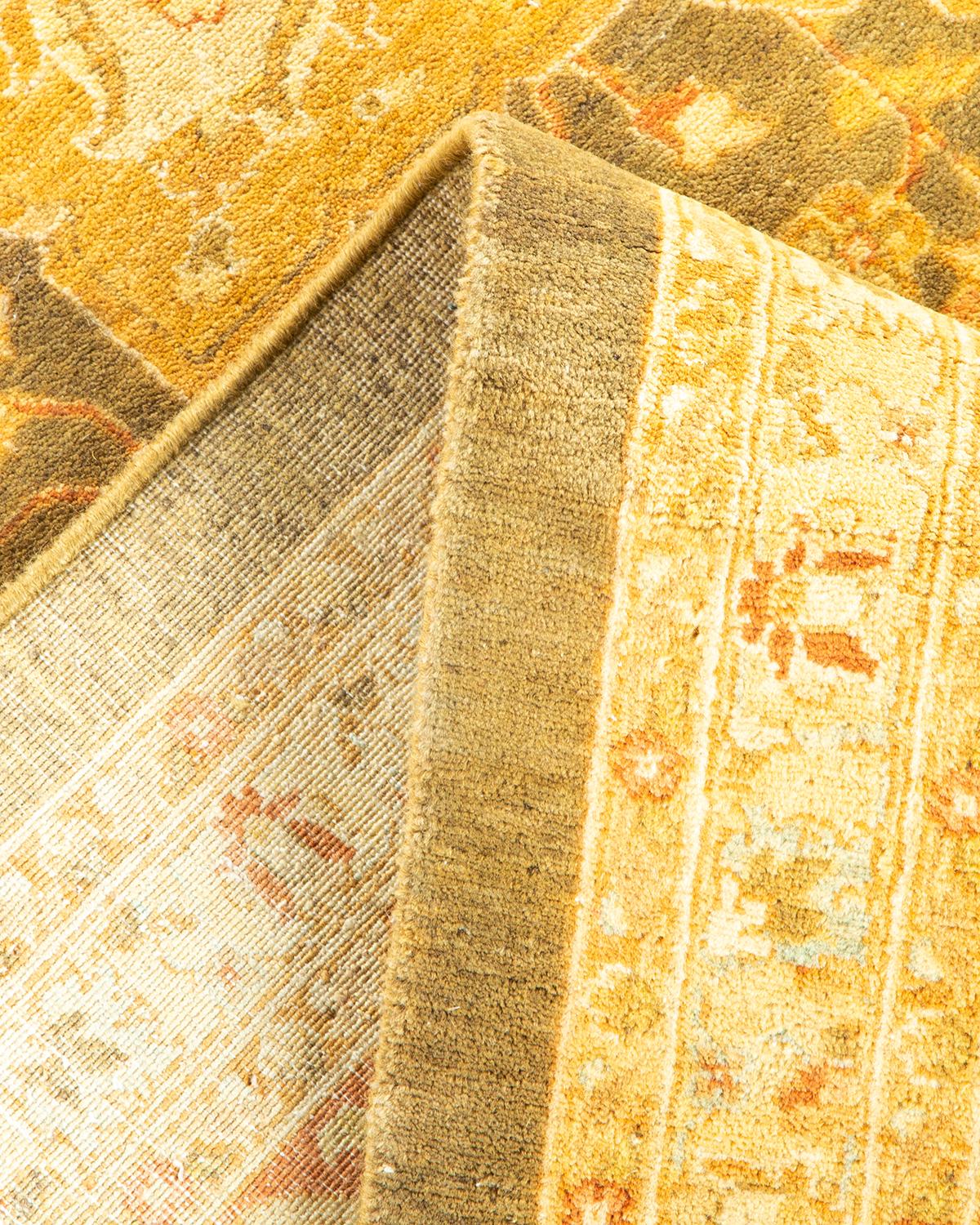 Pakistanais Tapis traditionnel vert moghol unique fait main, unique en son genre en vente