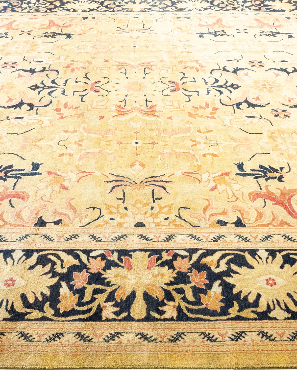 One-of-a-kind Hand Made Traditional Mogul Green Area Rug In New Condition For Sale In Norwalk, CT