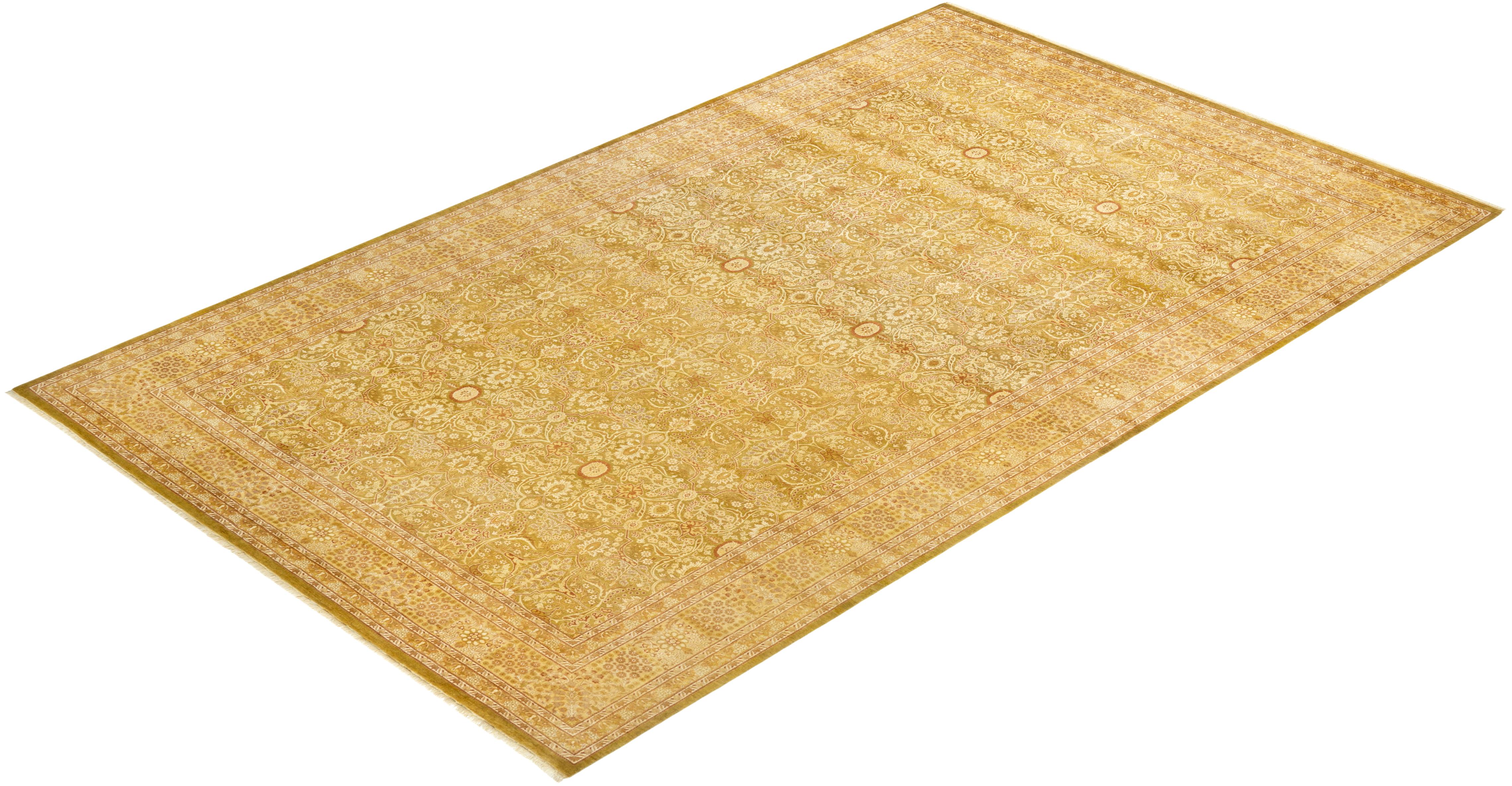 Avec leurs palettes discrètes et leurs motifs à l'envers, les tapis de la collection Mogul apporteront une sophistication intemporelle à n'importe quelle pièce. Influencés par un éventail de motifs turcs, indiens et persans, les artisans qui tissent