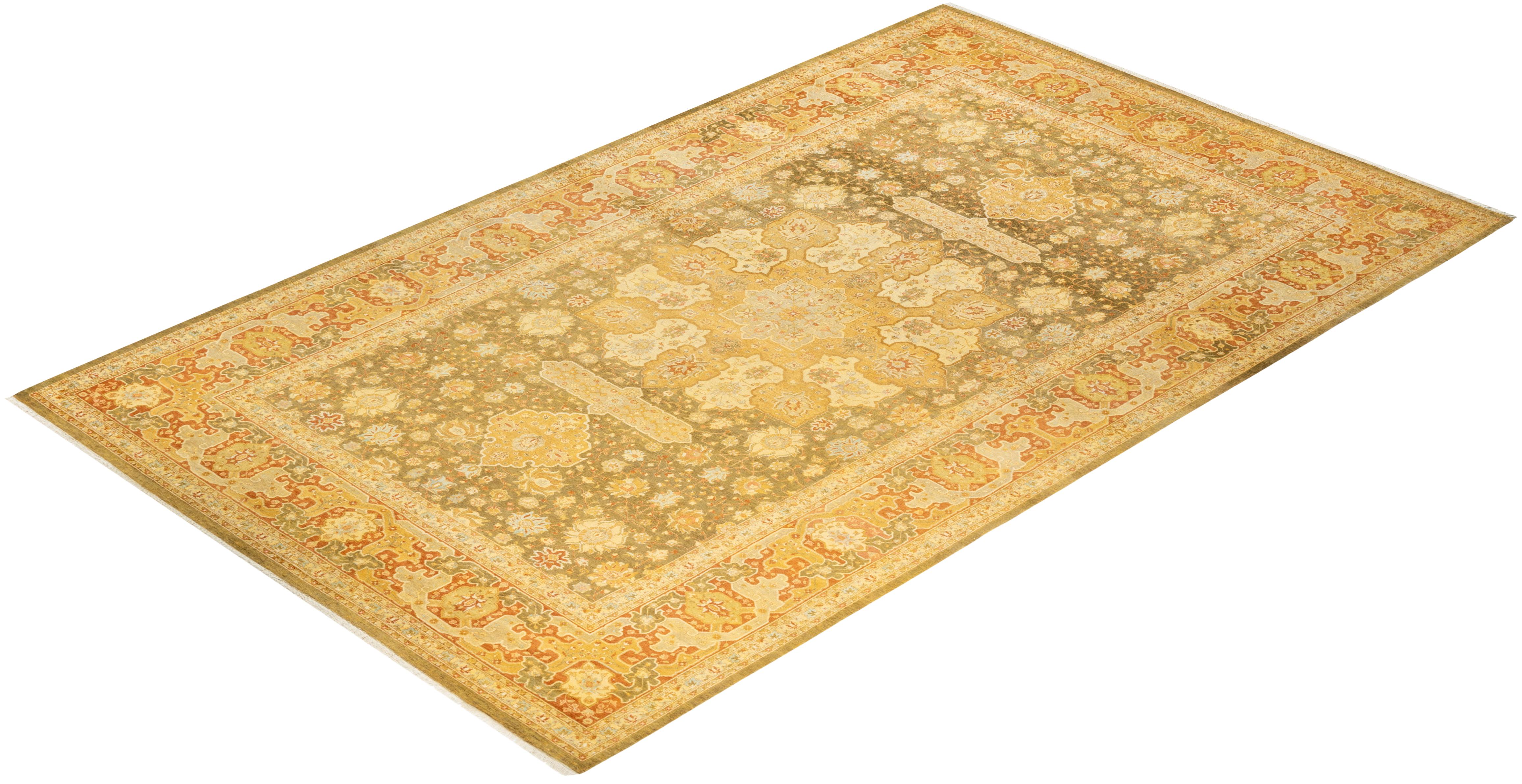 Avec leurs palettes discrètes et leurs motifs à l'envers, les tapis de la collection Mogul apporteront une sophistication intemporelle à n'importe quelle pièce. Influencés par un éventail de motifs turcs, indiens et persans, les artisans qui tissent