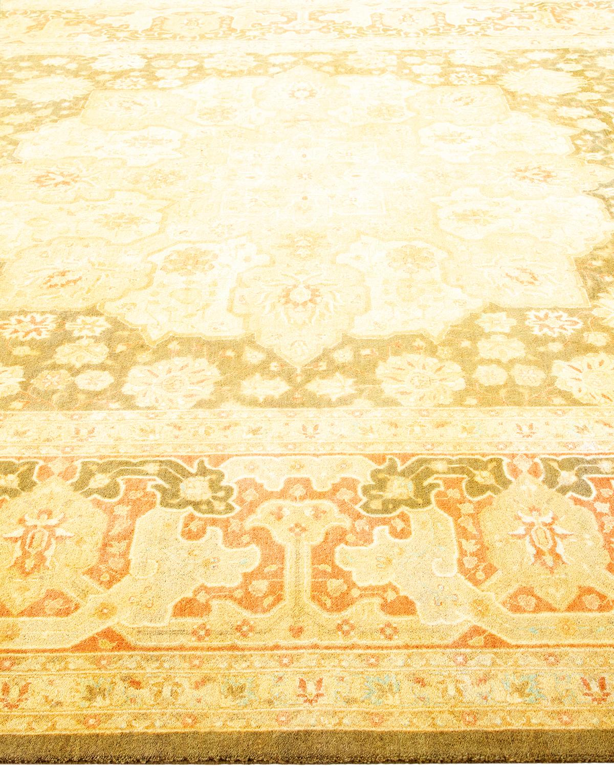 Tapis traditionnel Mogul vert unique fait à la main, unique en son genre Neuf - En vente à Norwalk, CT