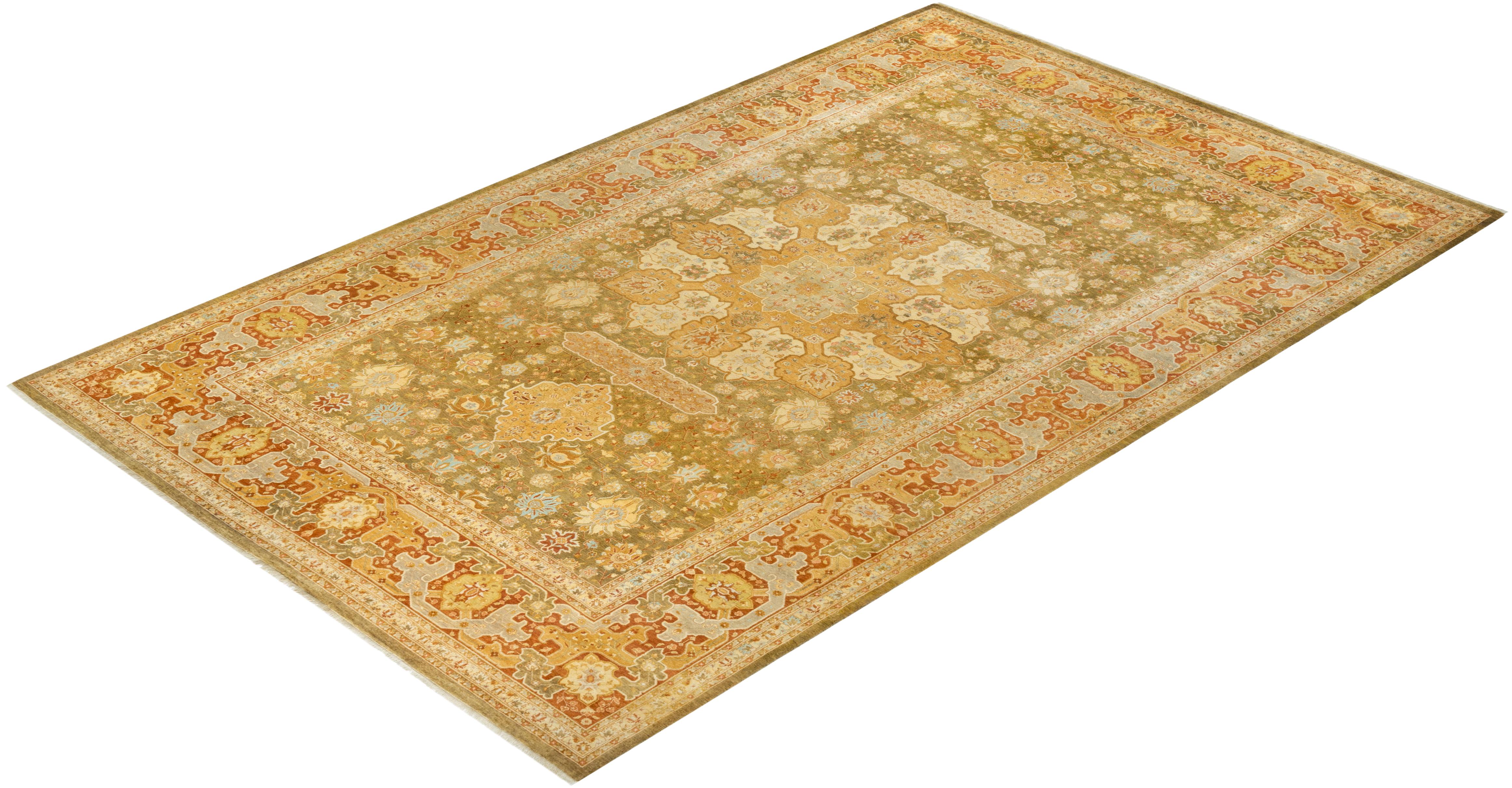Avec leurs palettes discrètes et leurs motifs à l'envers, les tapis de la collection Mogul apporteront une sophistication intemporelle à n'importe quelle pièce. Influencés par un éventail de motifs turcs, indiens et persans, les artisans qui tissent