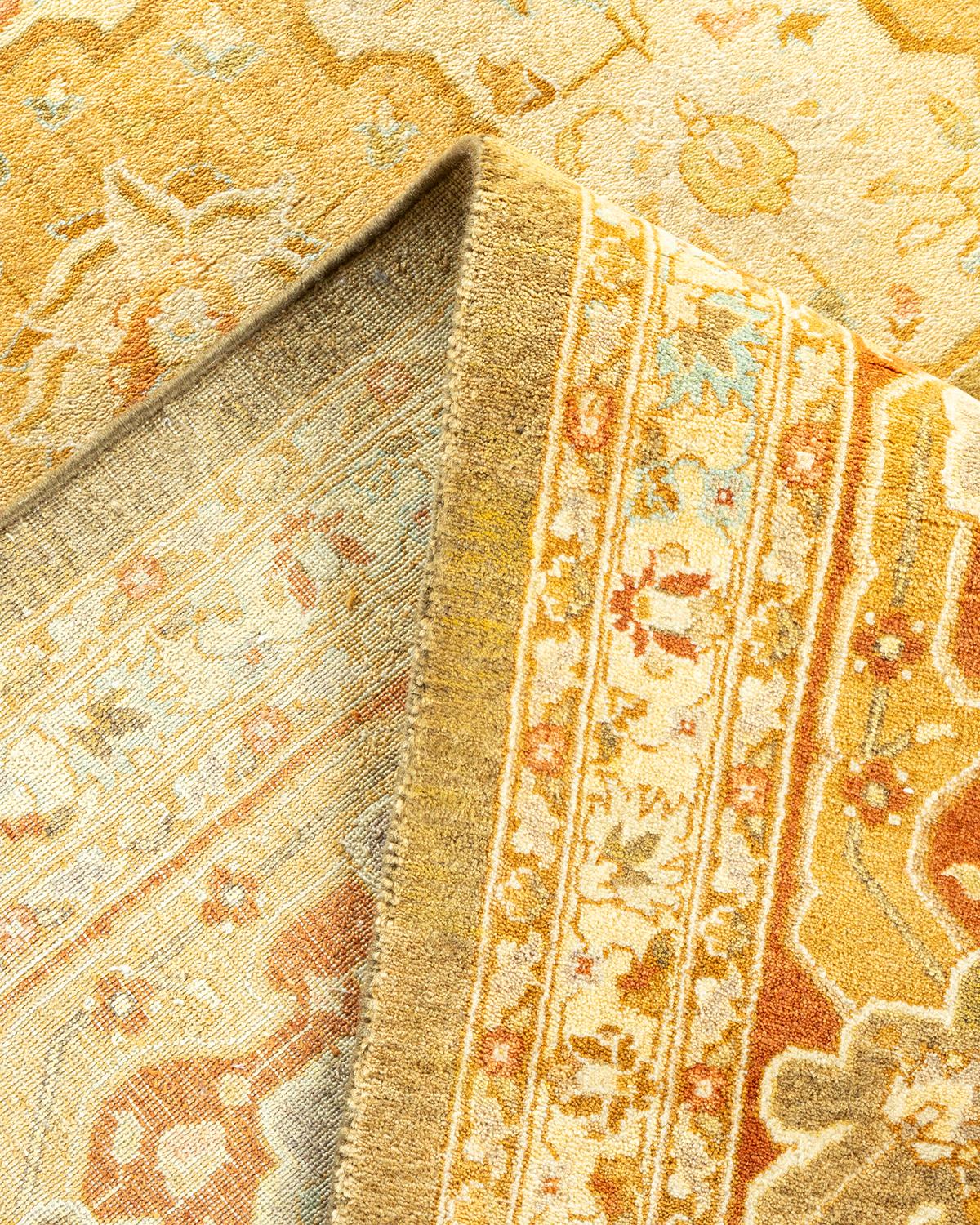 Pakistanais Tapis traditionnel vert moghol unique fait main, unique en son genre en vente