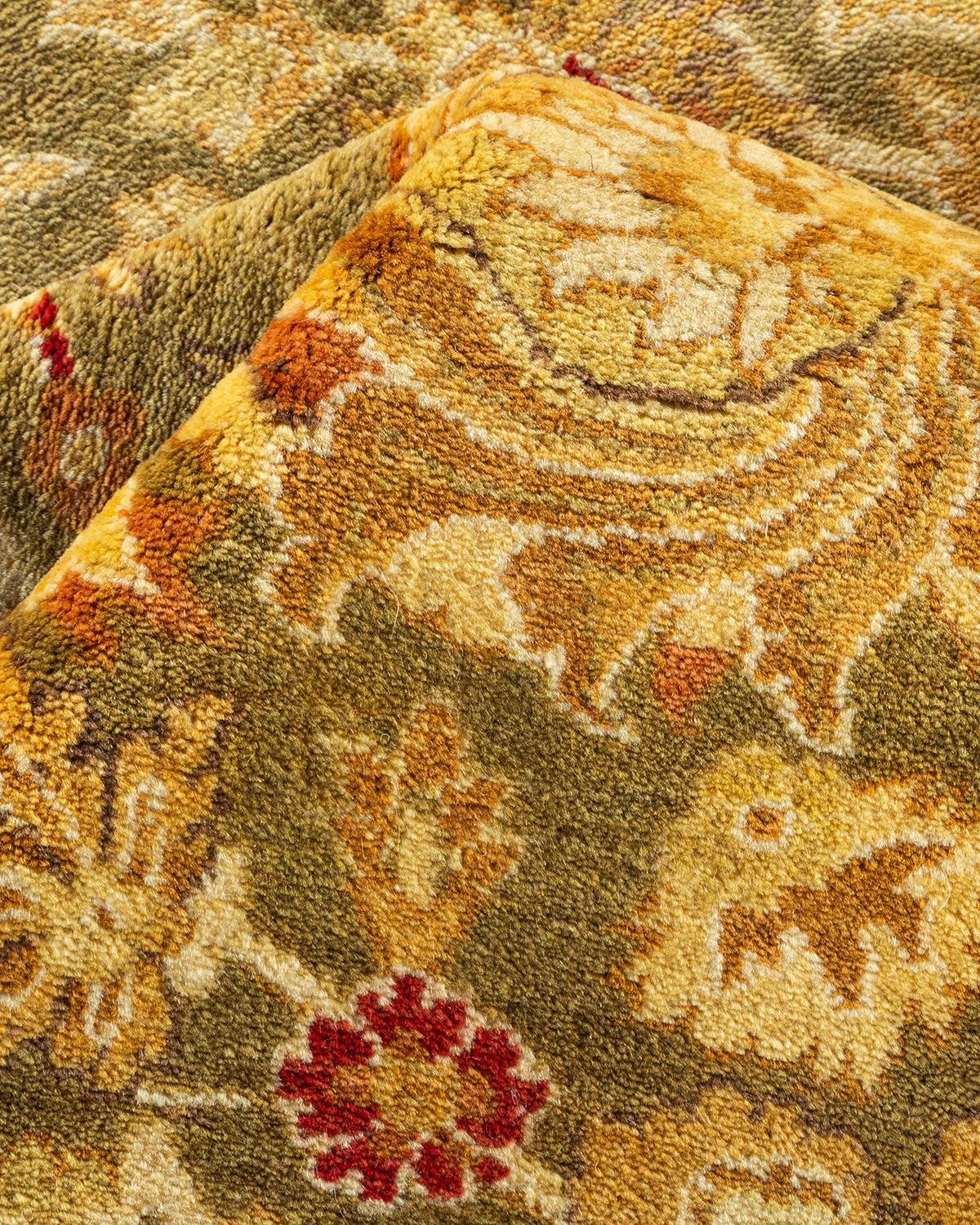 Autre Tapis traditionnel vert moghol unique fait main, unique en son genre en vente