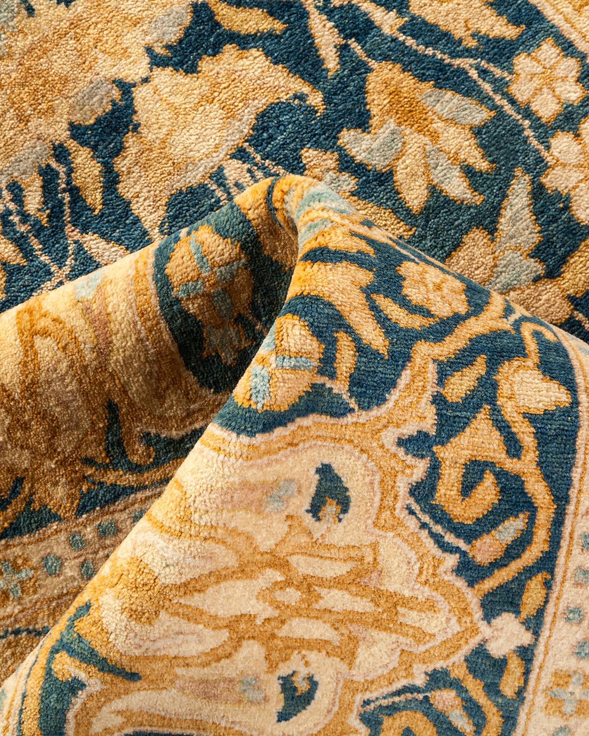 Altro Tappeto tradizionale Mogul Ivory, unico nel suo genere, realizzato a mano in vendita