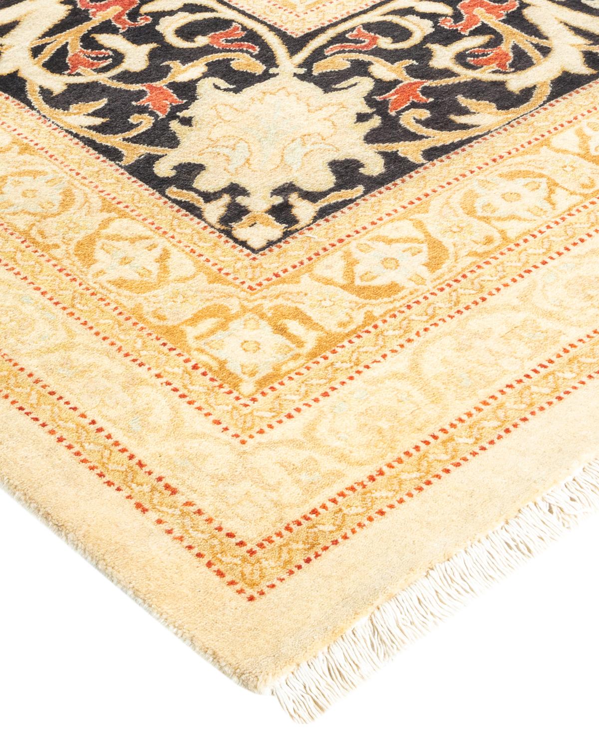 Einzigartiger handgefertigter traditioneller elfenbeinfarbener Mogul-Teppich im Angebot 1