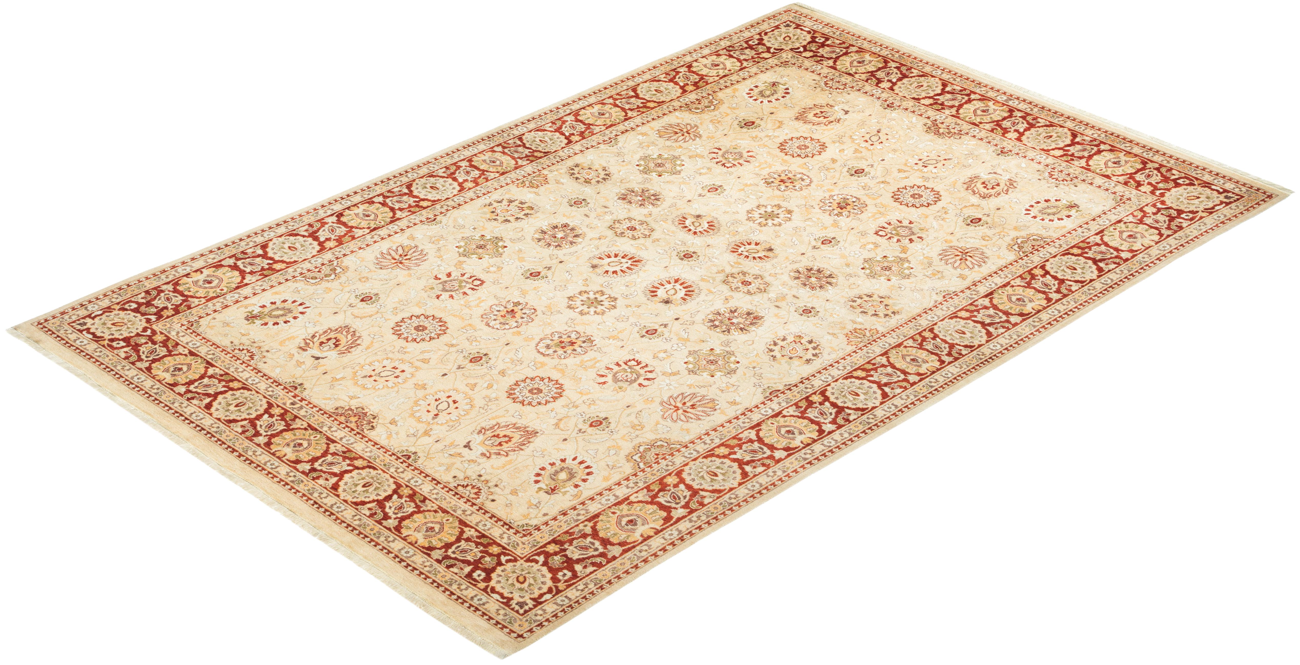 Las alfombras de la colección Mogul, con sus colores discretos y sus diseños en toda la superficie, aportarán una sofisticación atemporal a cualquier habitación. Influenciadas por un espectro de diseños turcos, indios y persas, los artesanos que