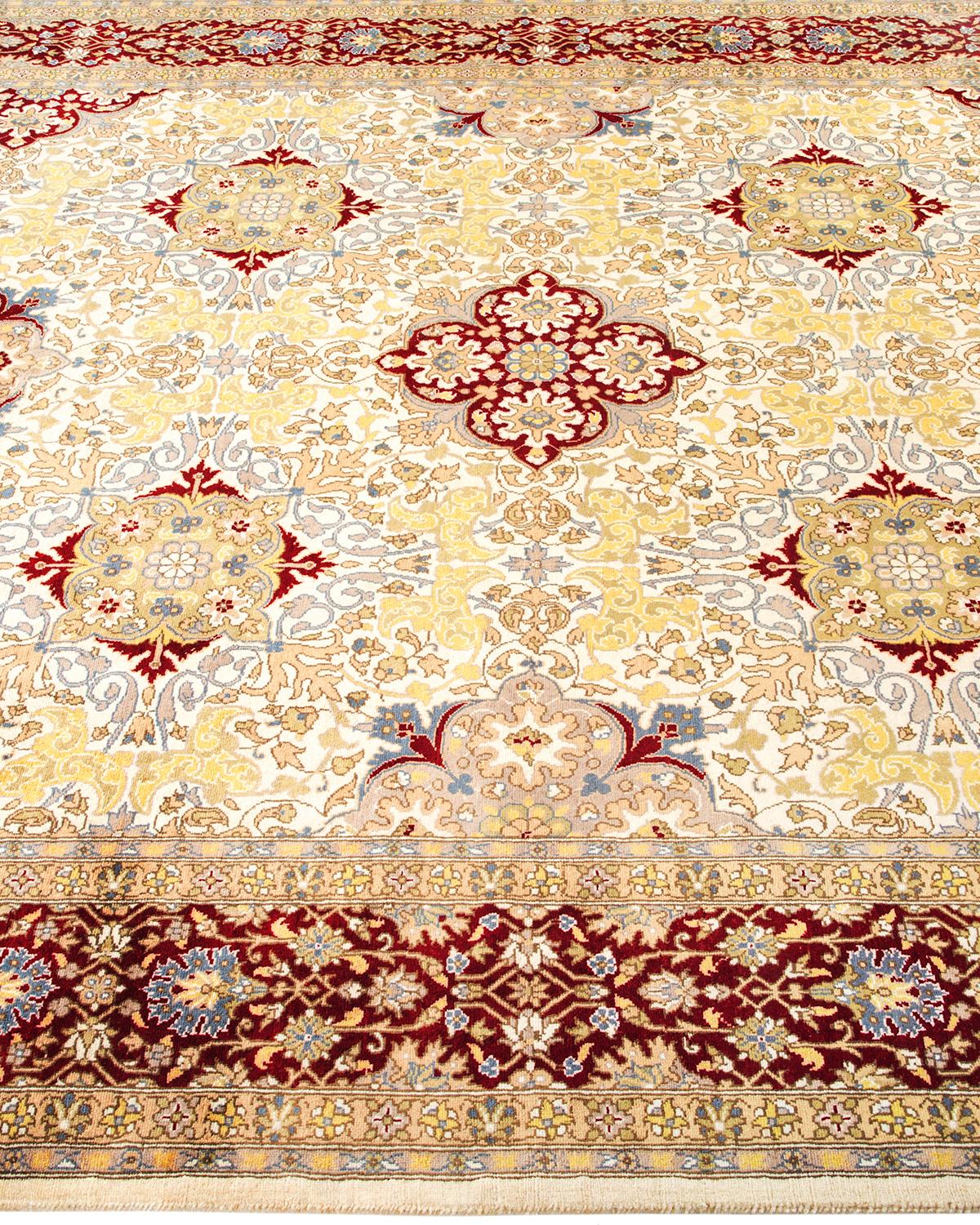 One-of-a-kind Hand Made Traditional Mogul Ivory Area Rug In New Condition For Sale In Norwalk, CT