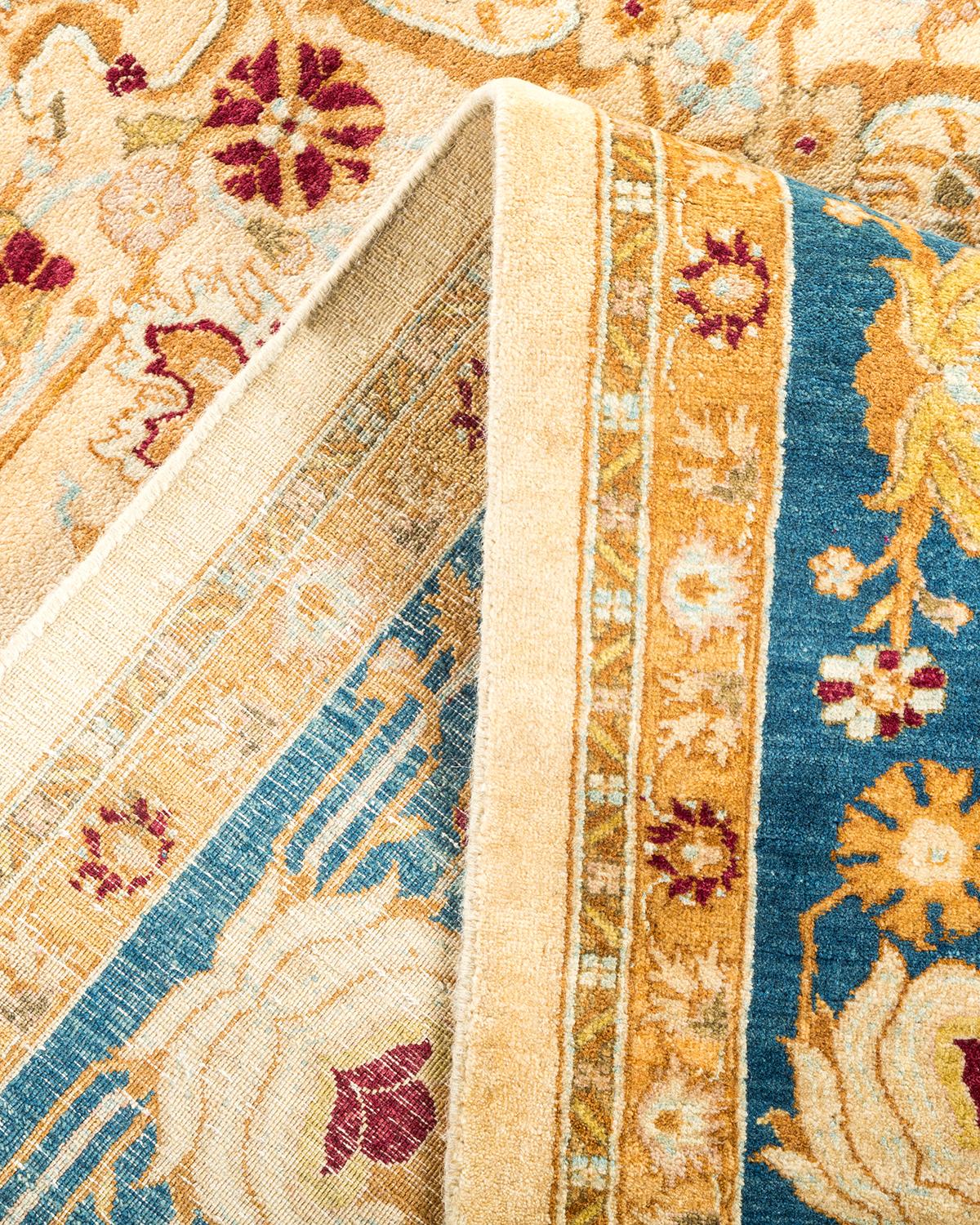 Einzigartiger handgefertigter traditioneller elfenbeinfarbener Mogul-Teppich (Pakistanisch) im Angebot