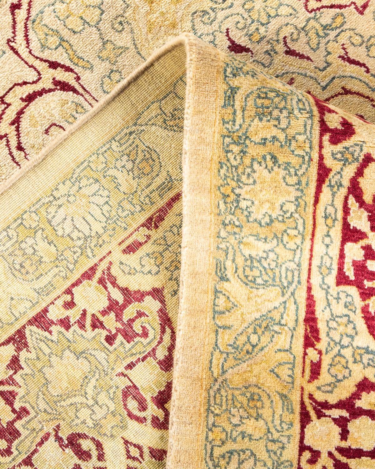 Pakistanais Tapis traditionnel ivoire Mogul unique en son genre fabriqué à la main en vente