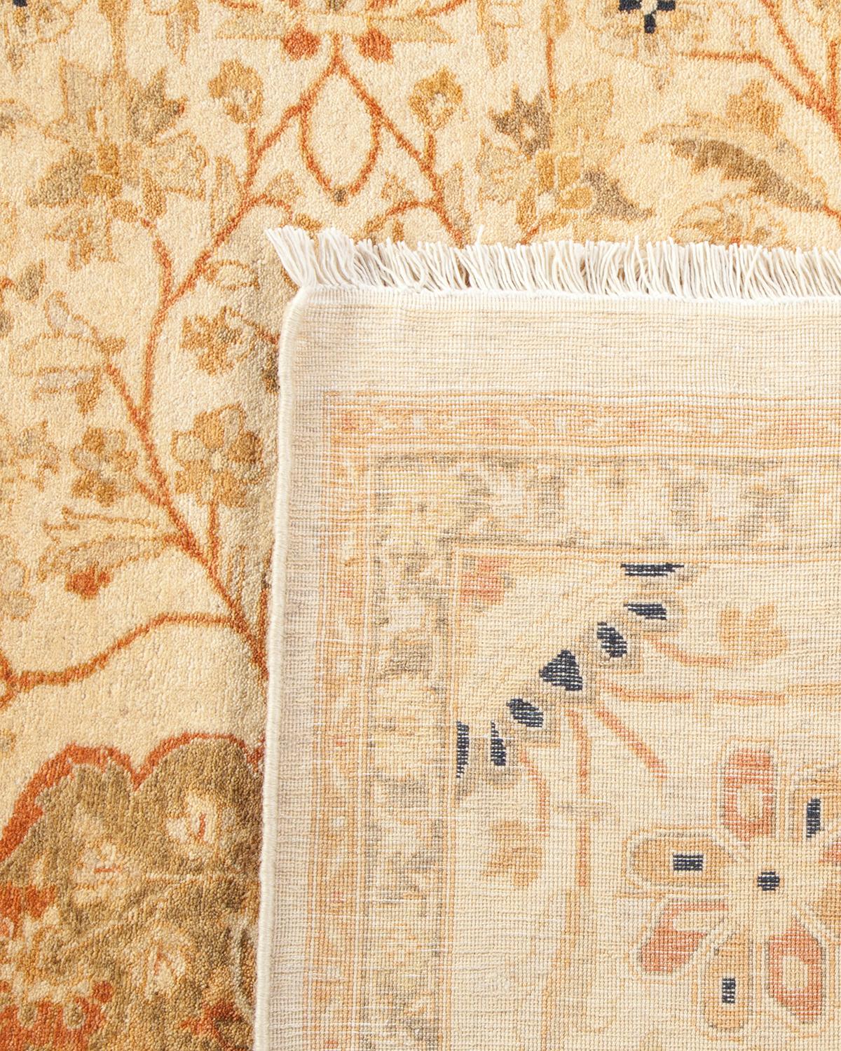 Noué à la main Tapis traditionnel ivoire Mogul unique en son genre fabriqué à la main en vente