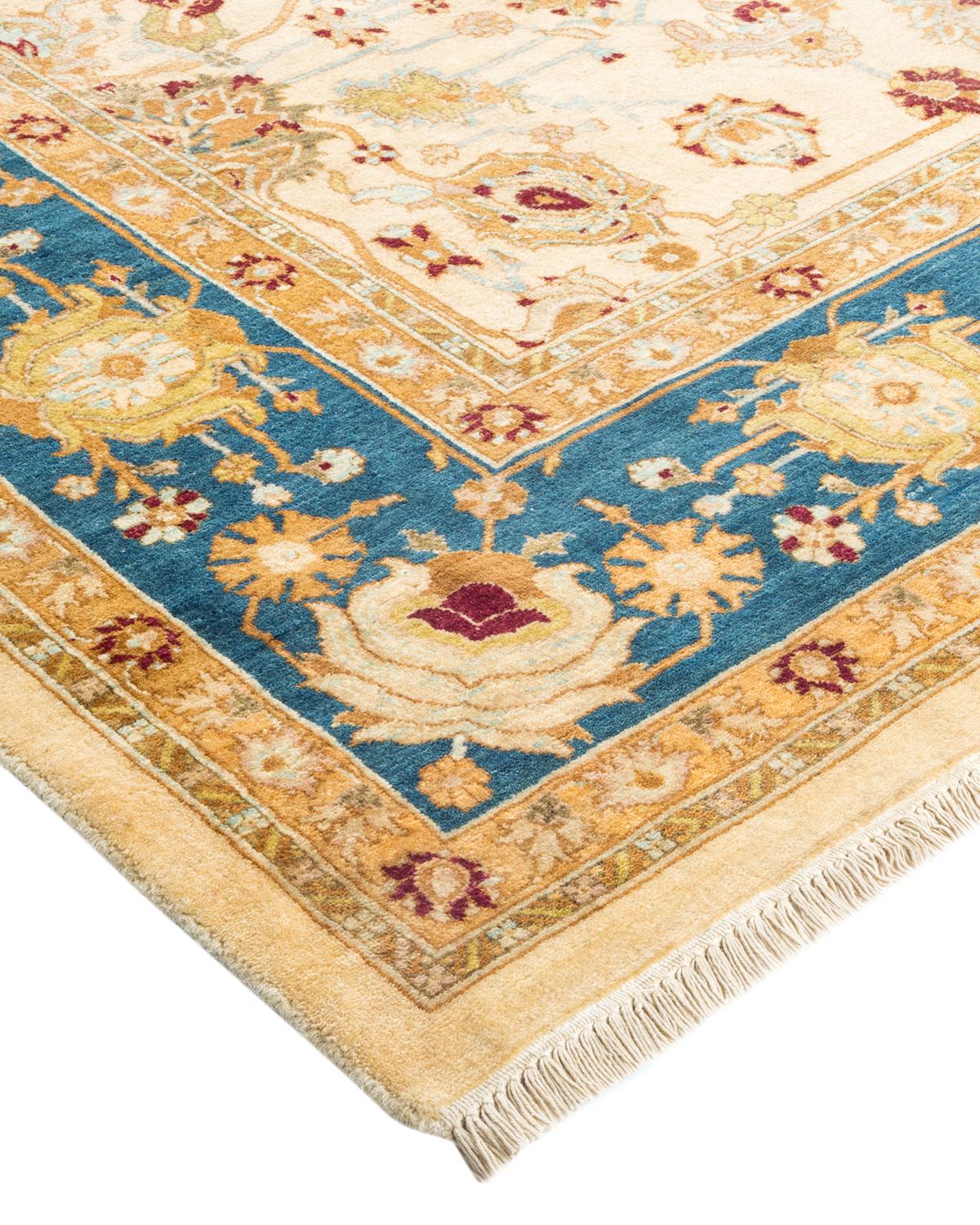 Einzigartiger handgefertigter traditioneller elfenbeinfarbener Mogul-Teppich (Wolle) im Angebot